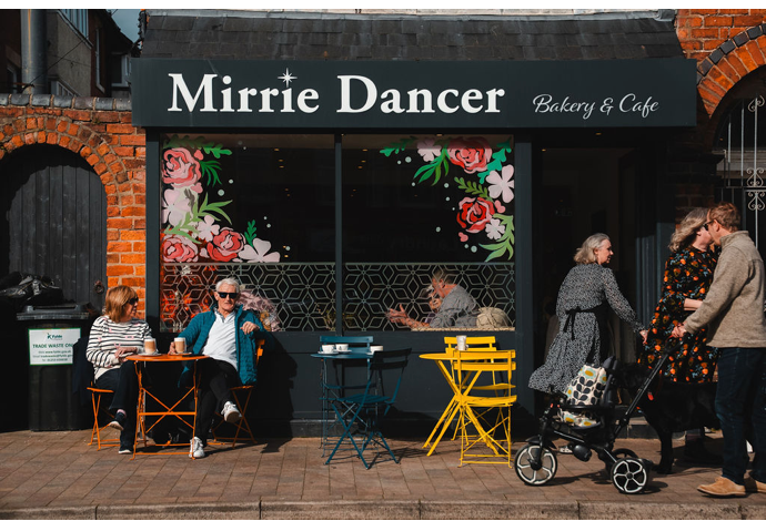 Mirrie Dancer Bakery & Cafe