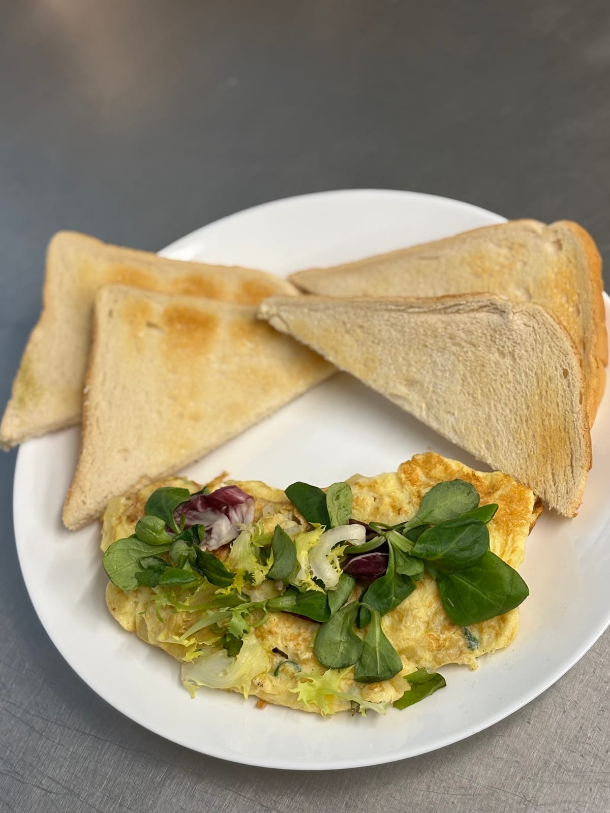 Yummy bites cafe