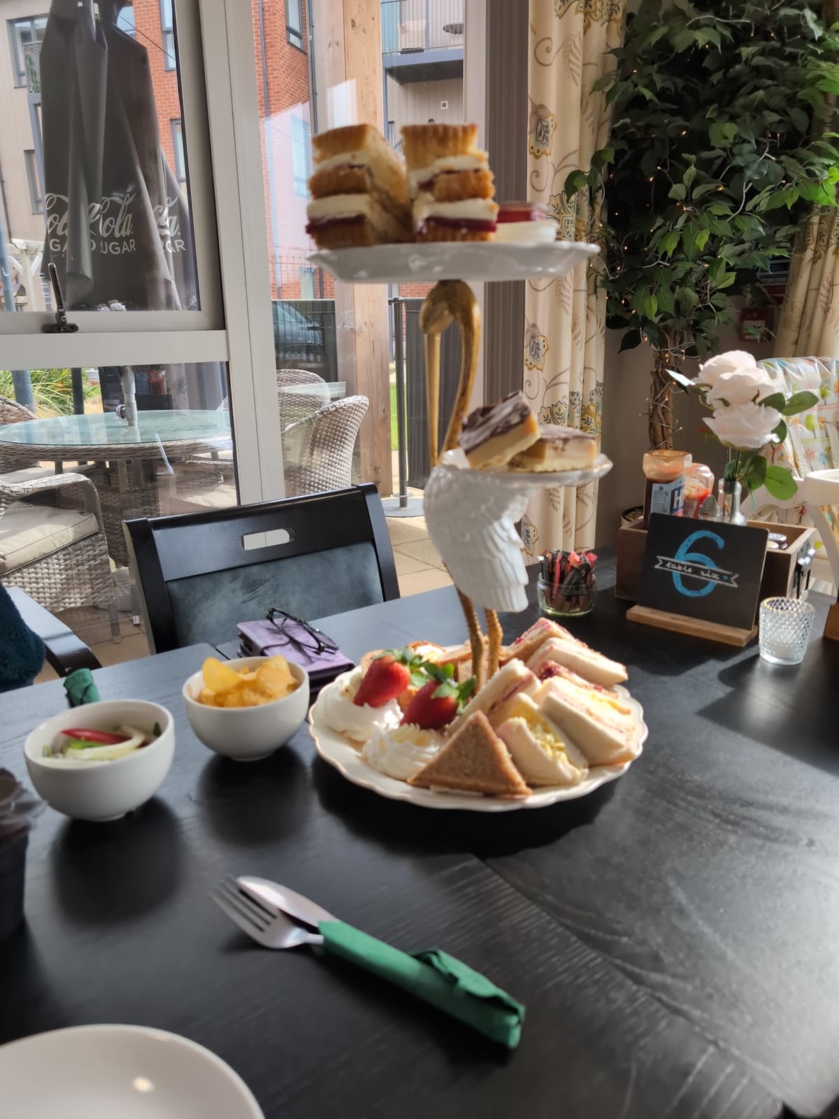 J’s Cafe and Bistro