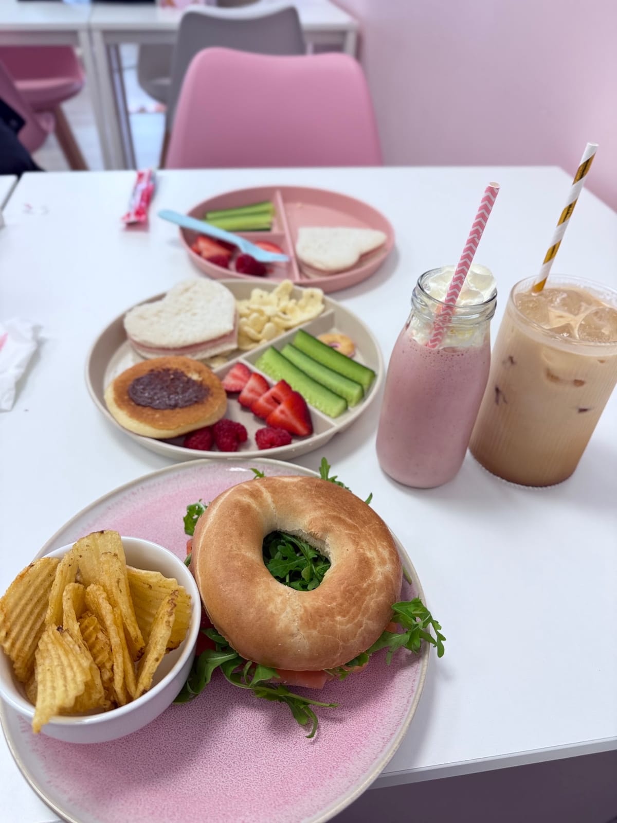 Sip & Play cafe