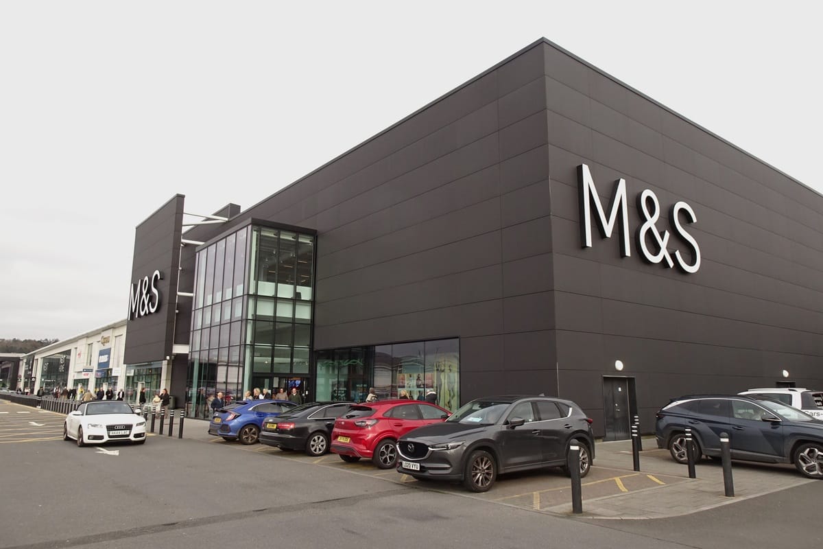 Marks & Spencer photo 3
