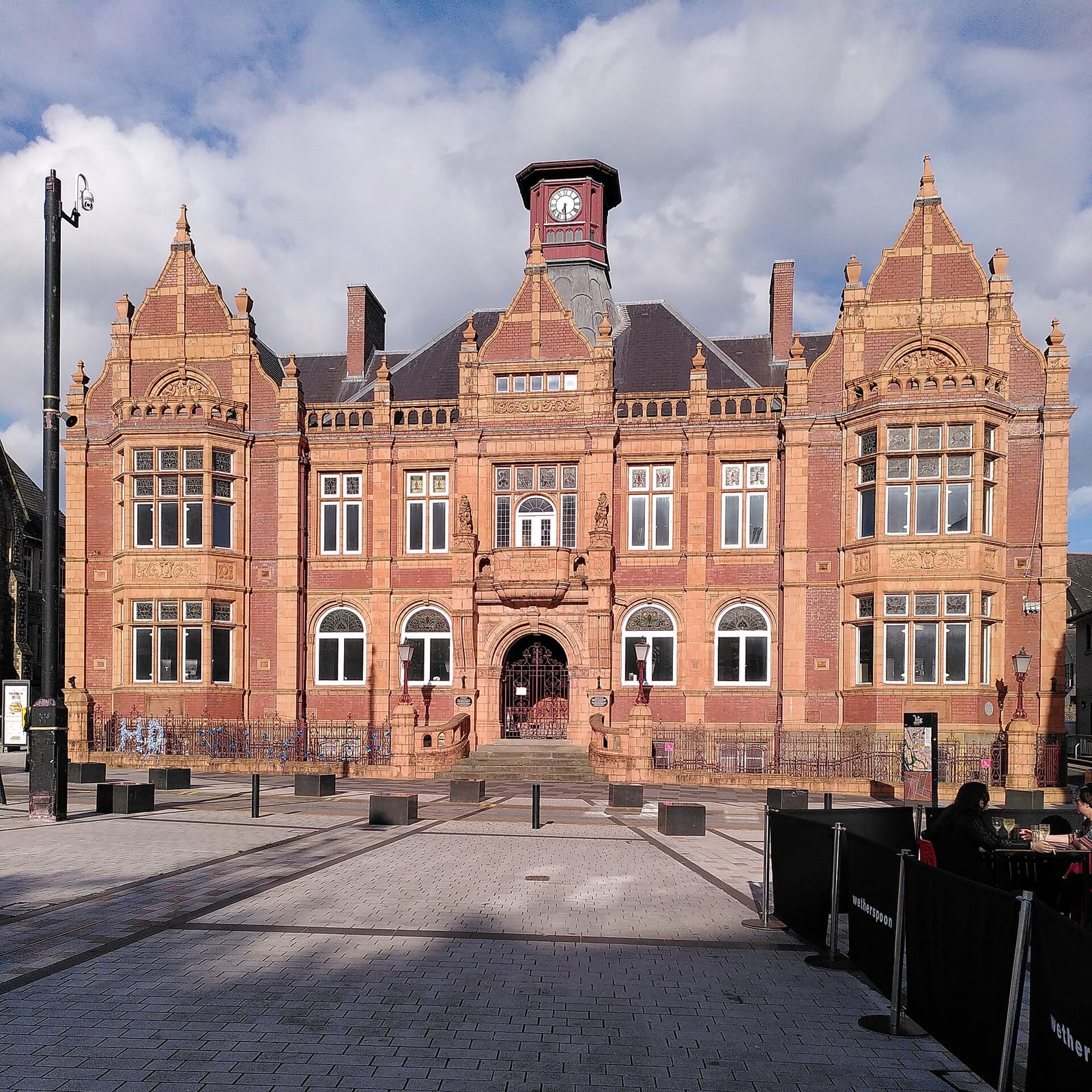 Redhouse Cymru photo 2