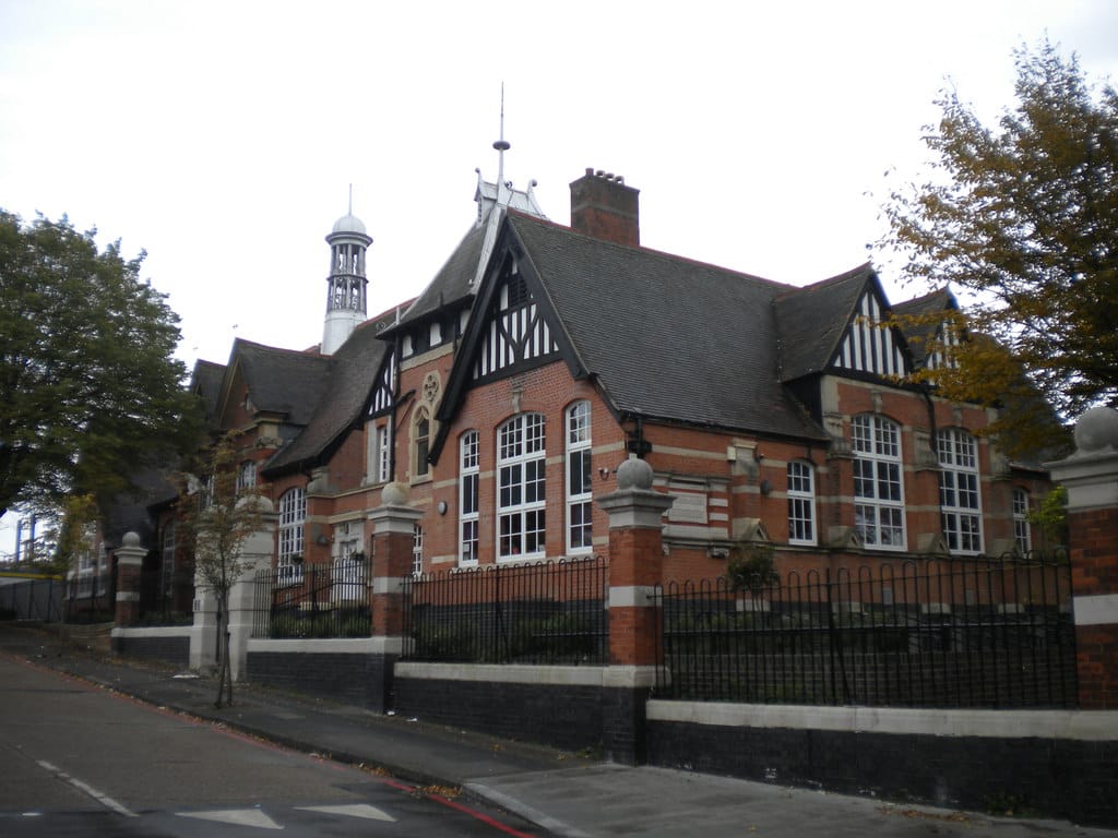 Esquires Coffee Colliers Wood photo 3