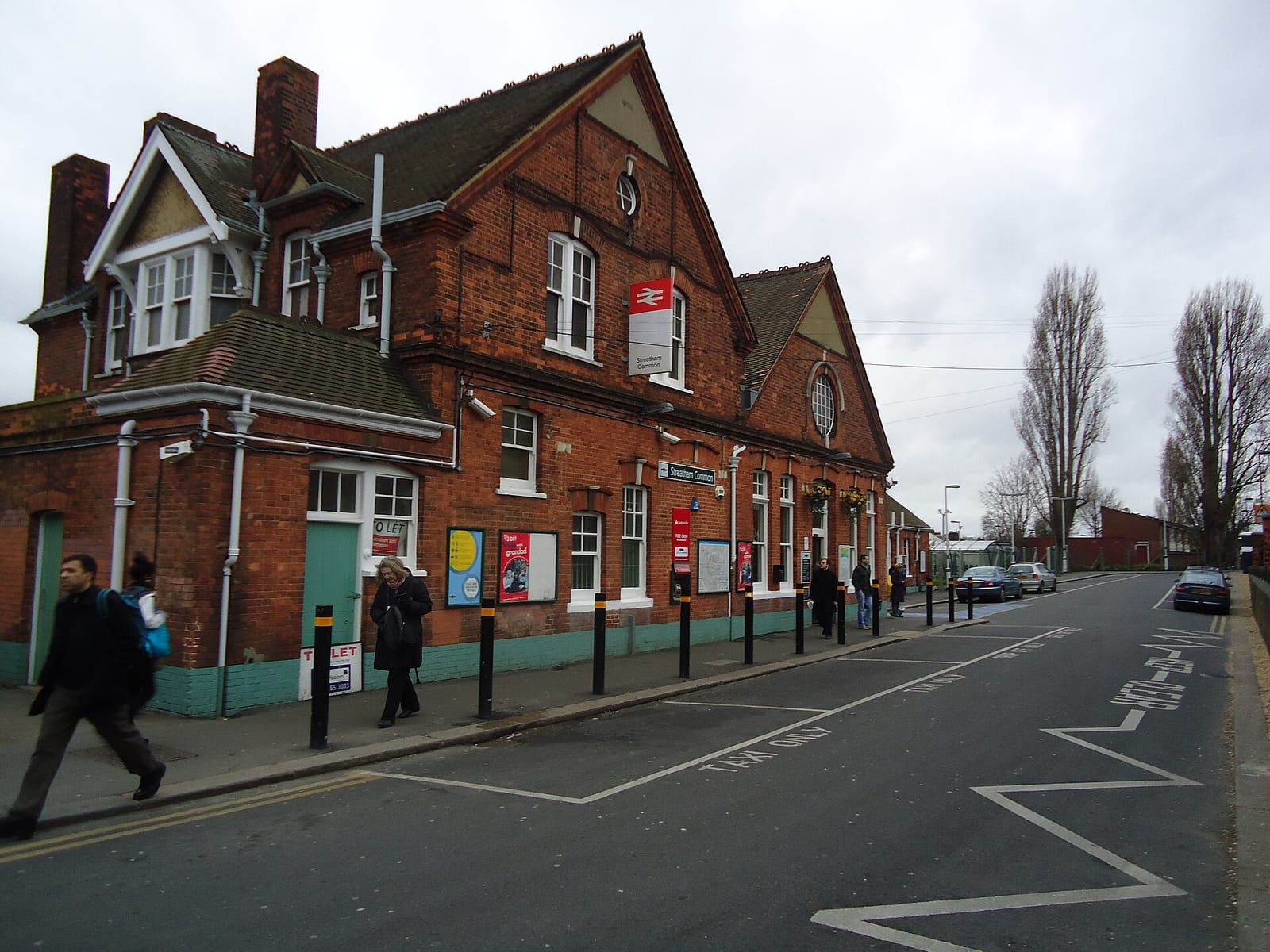 Common Cafe and Grill Restaurant photo 3
