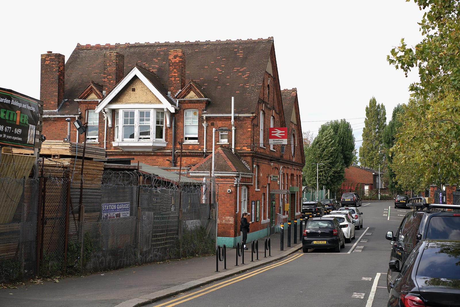 Common Cafe and Grill Restaurant photo 2