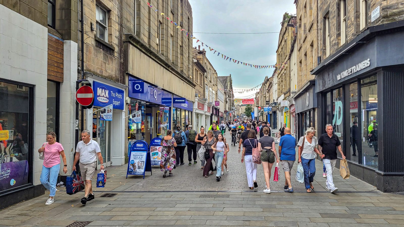 St Nics - Shopping Centre photo 4
