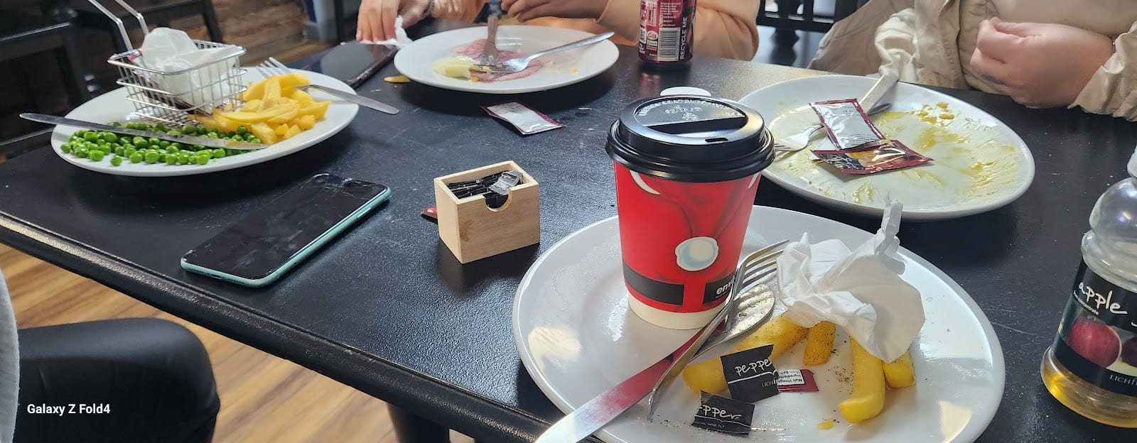 Js cafe and desserts