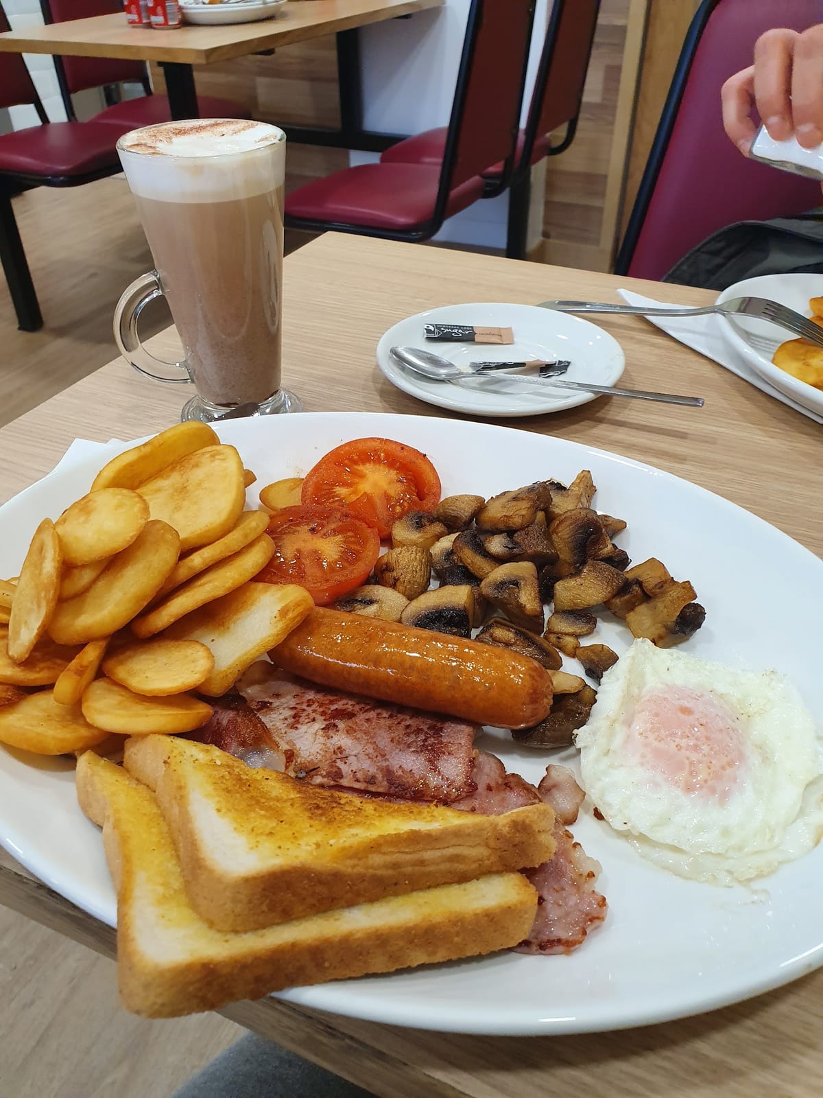 Pop inn cafe