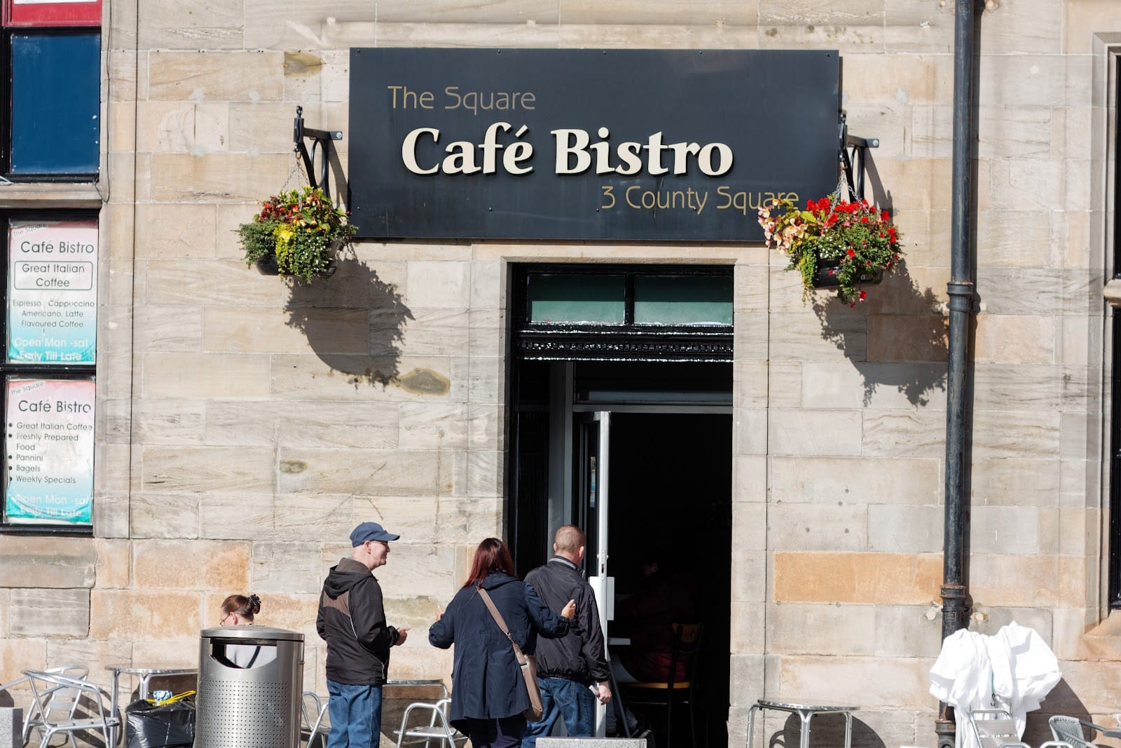 The Square Cafe Bistro