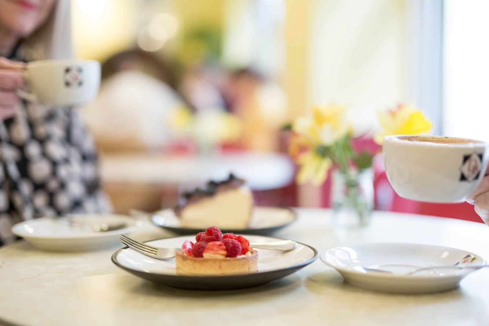 DJ's Cafe/Patisserie