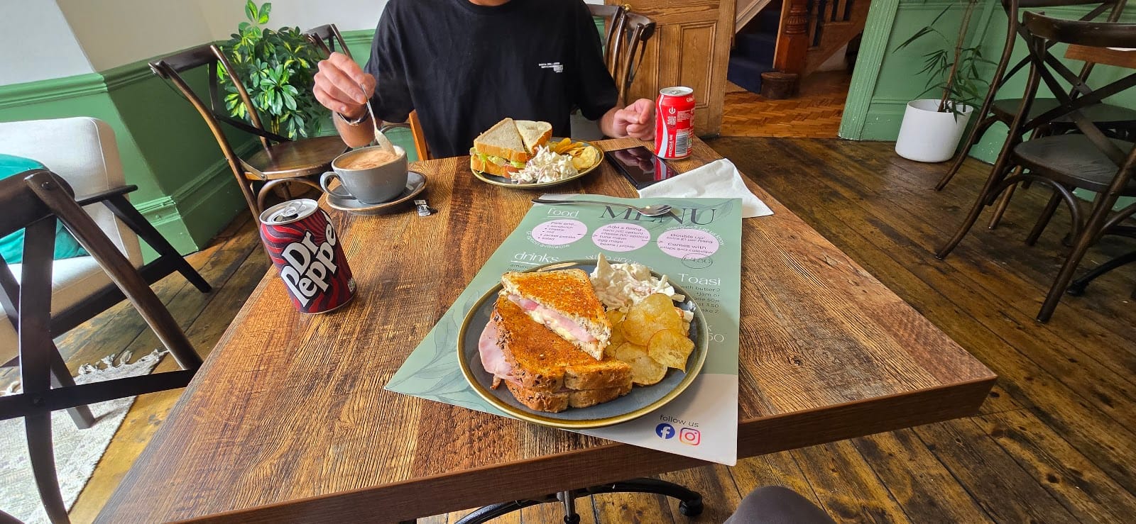 Oasis Coffee Shop
