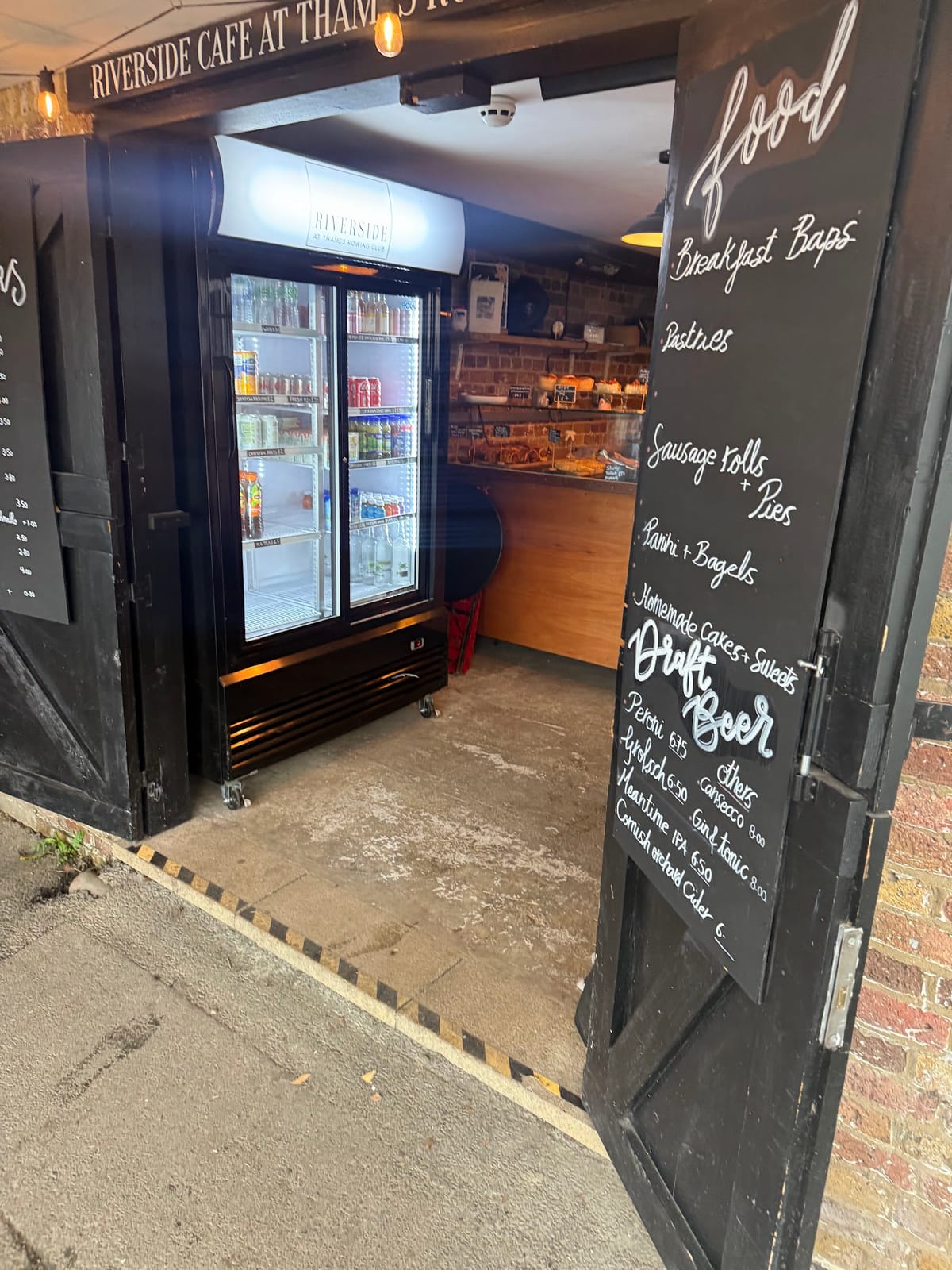 Riverside Cafe at Thames Rowing Club