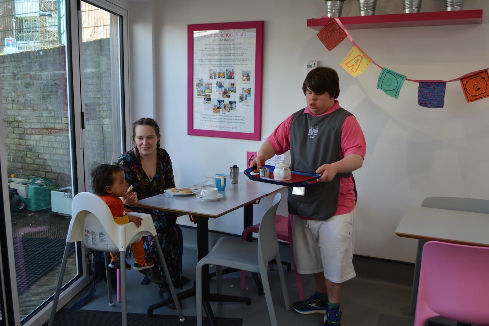 Paddock School Café