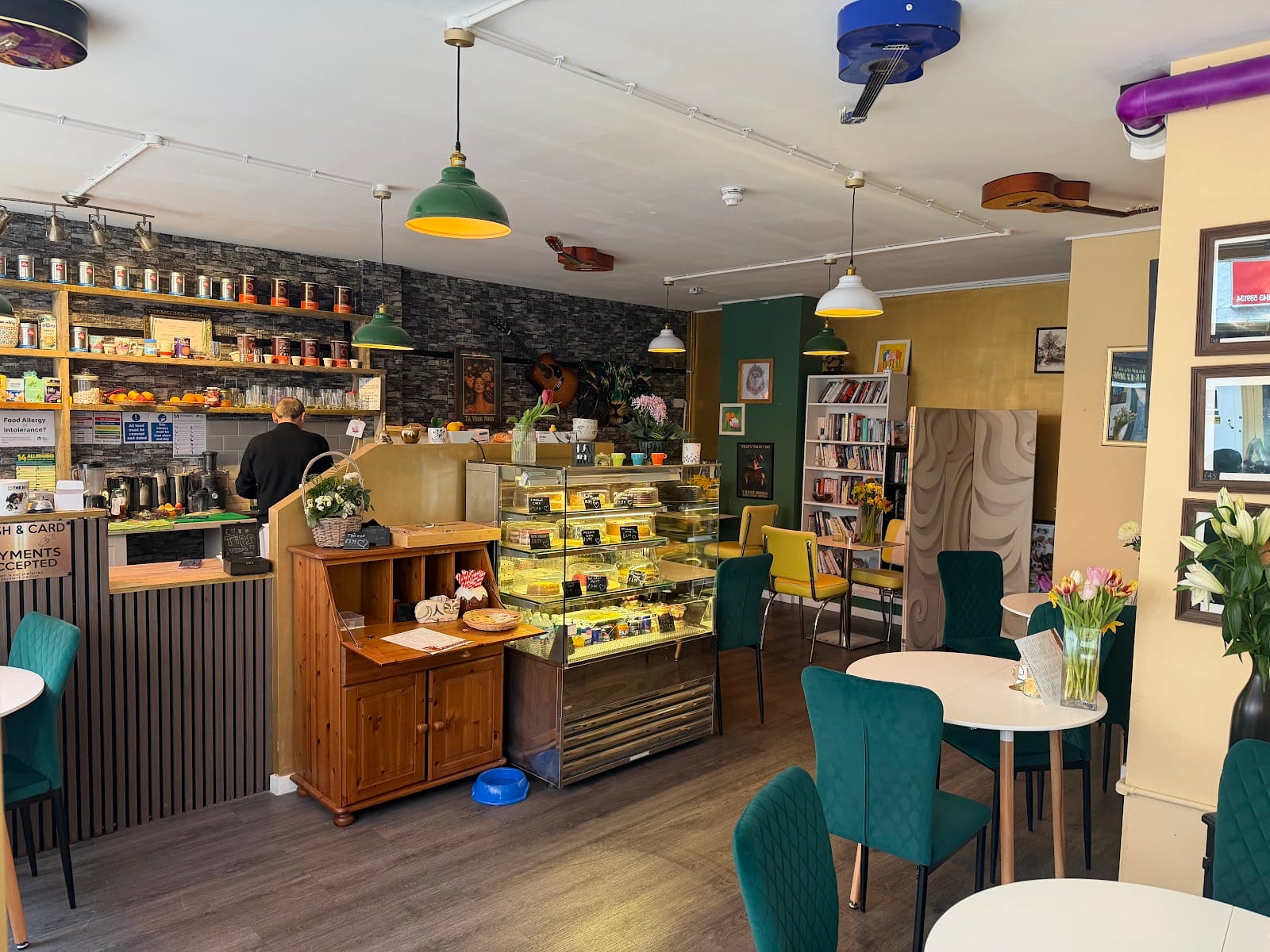 GOLDEN COFFEE HOUSE