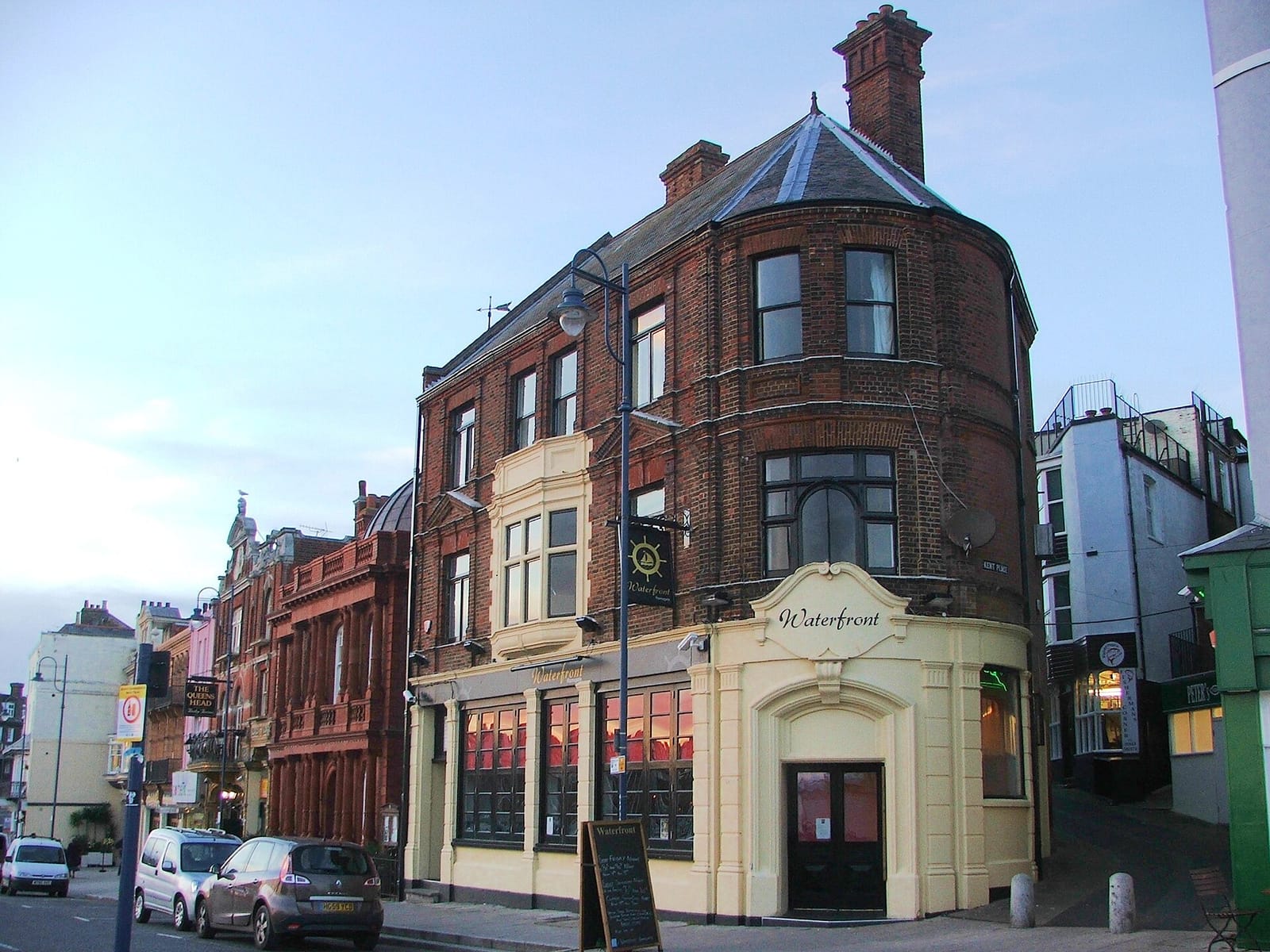 Topps Cafe photo 3