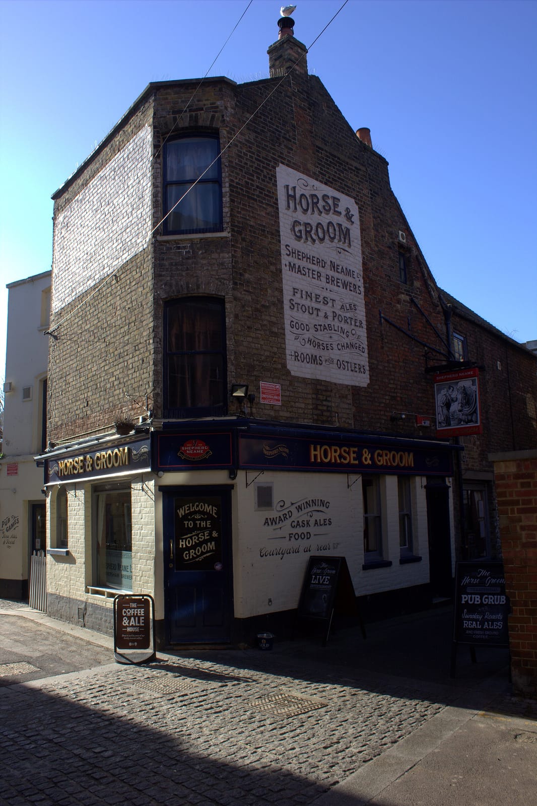 The Foxlings Den photo 2