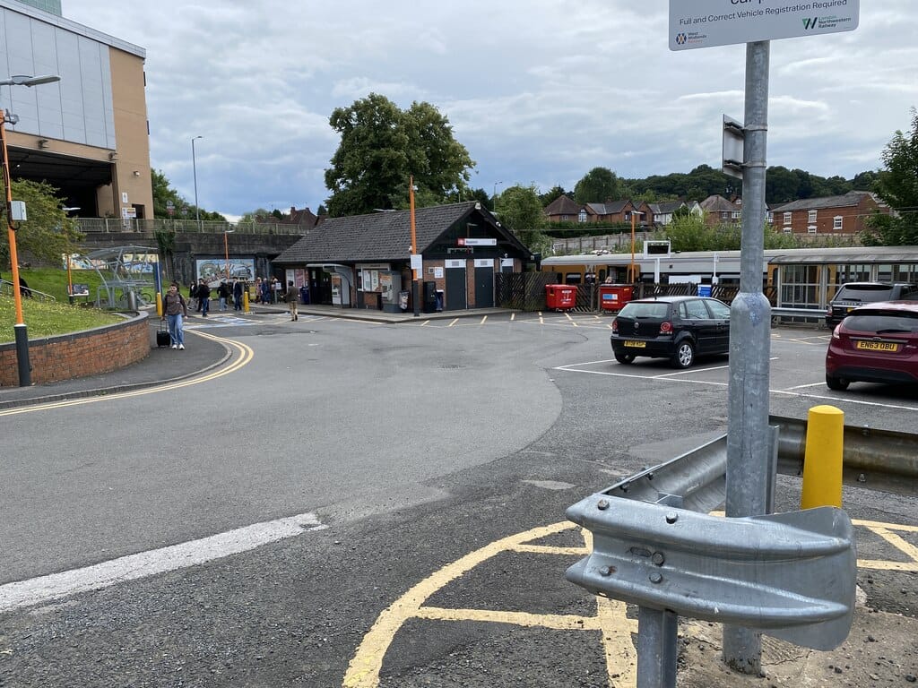 Nomad Coffee Co - Redditch Train Station photo 4