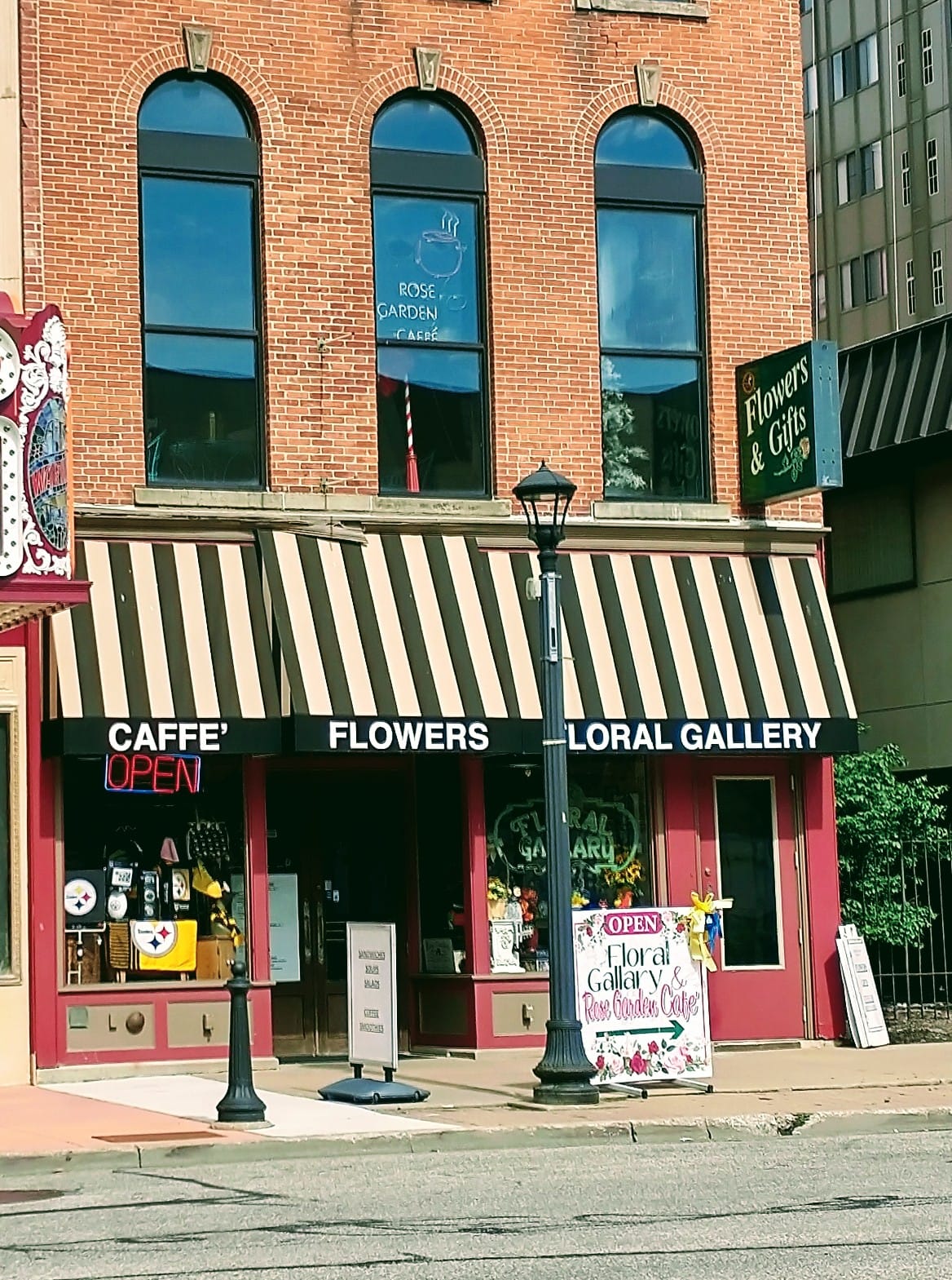Rose Garden Cafe
