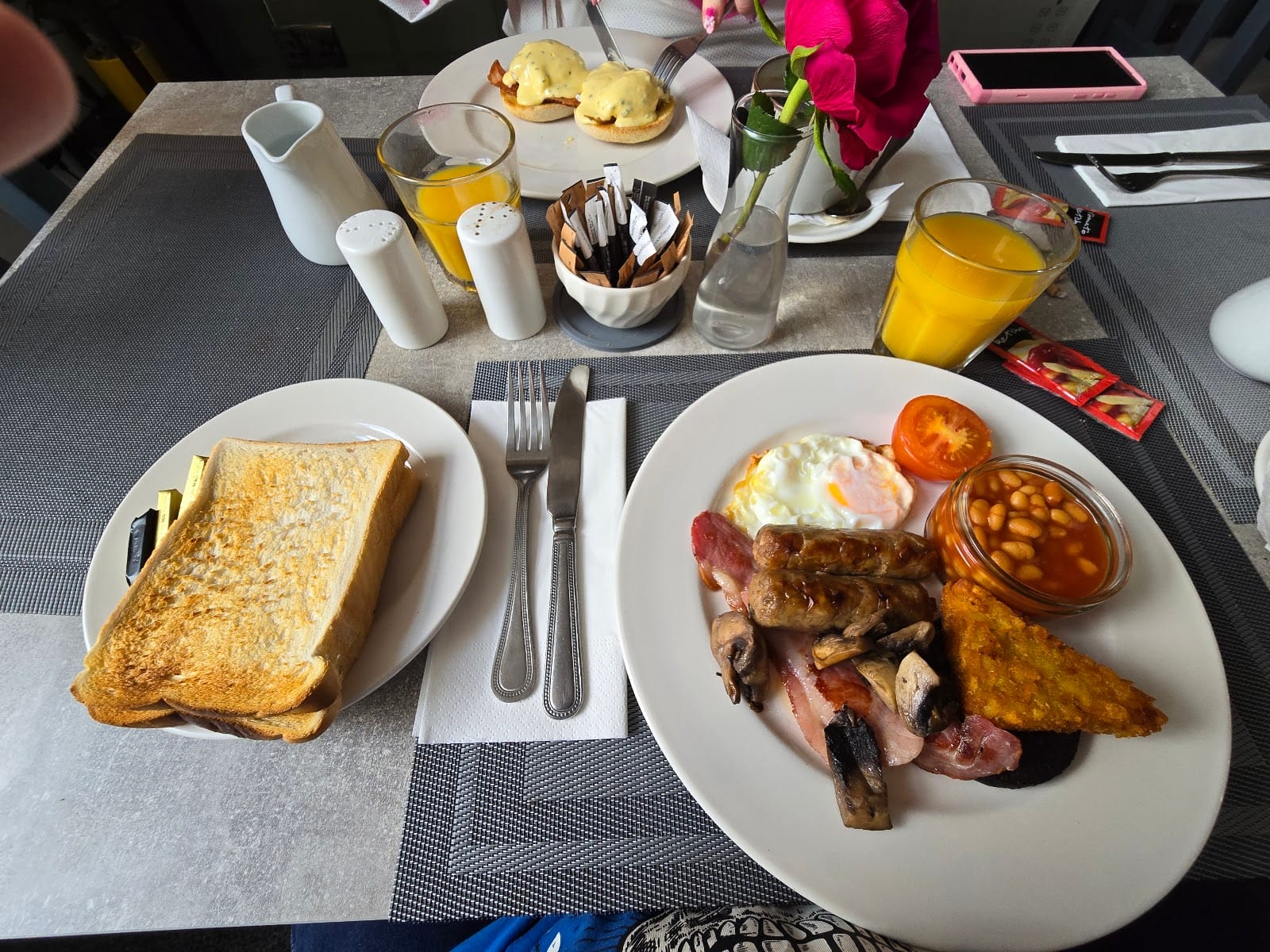 Queens Bistro