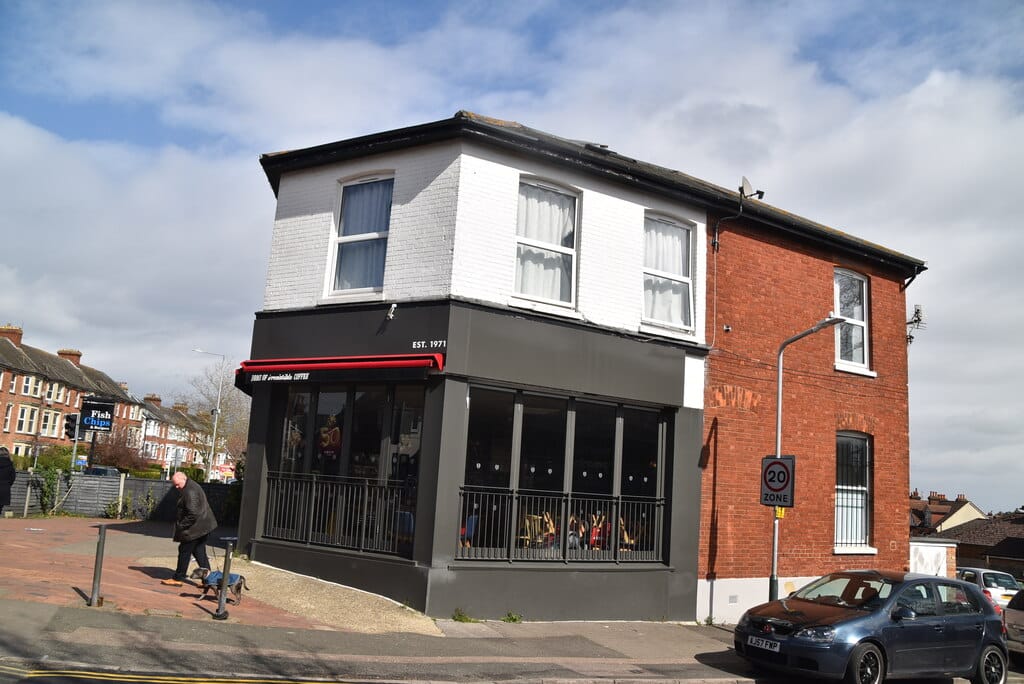 Costa Coffee - St Johns Road, RTW photo 3