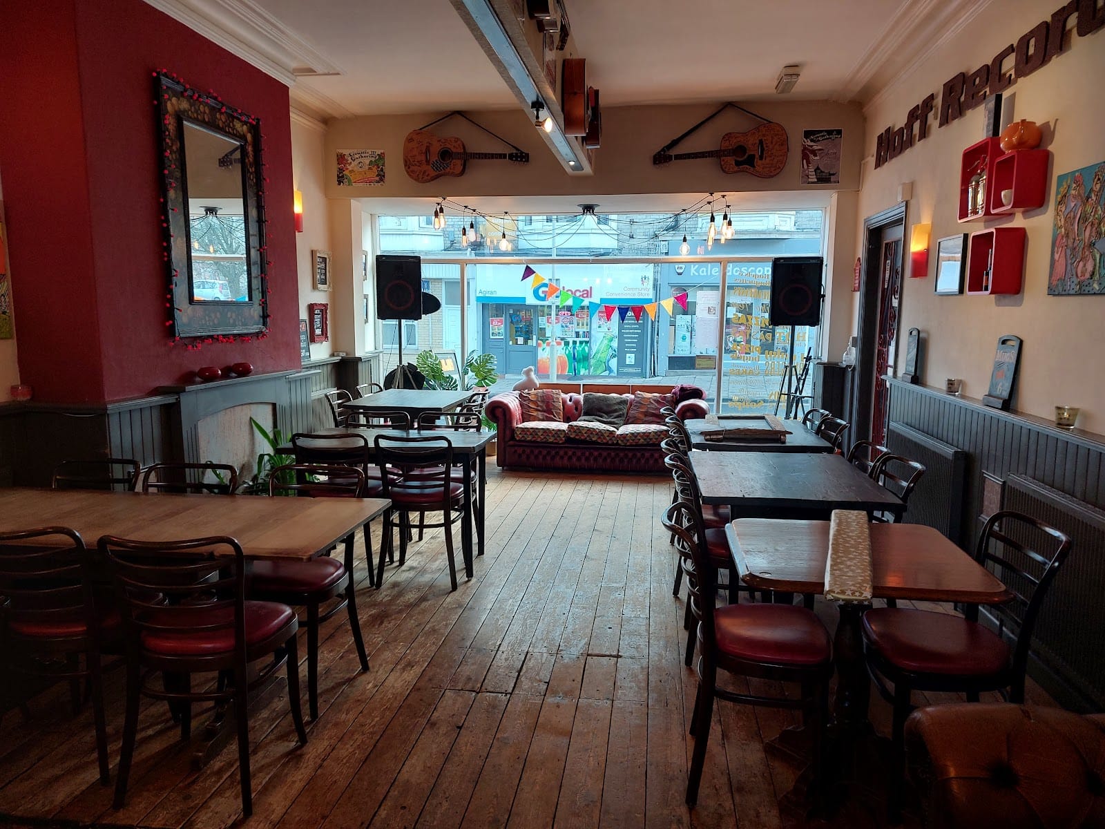 Mojos Music Cafe