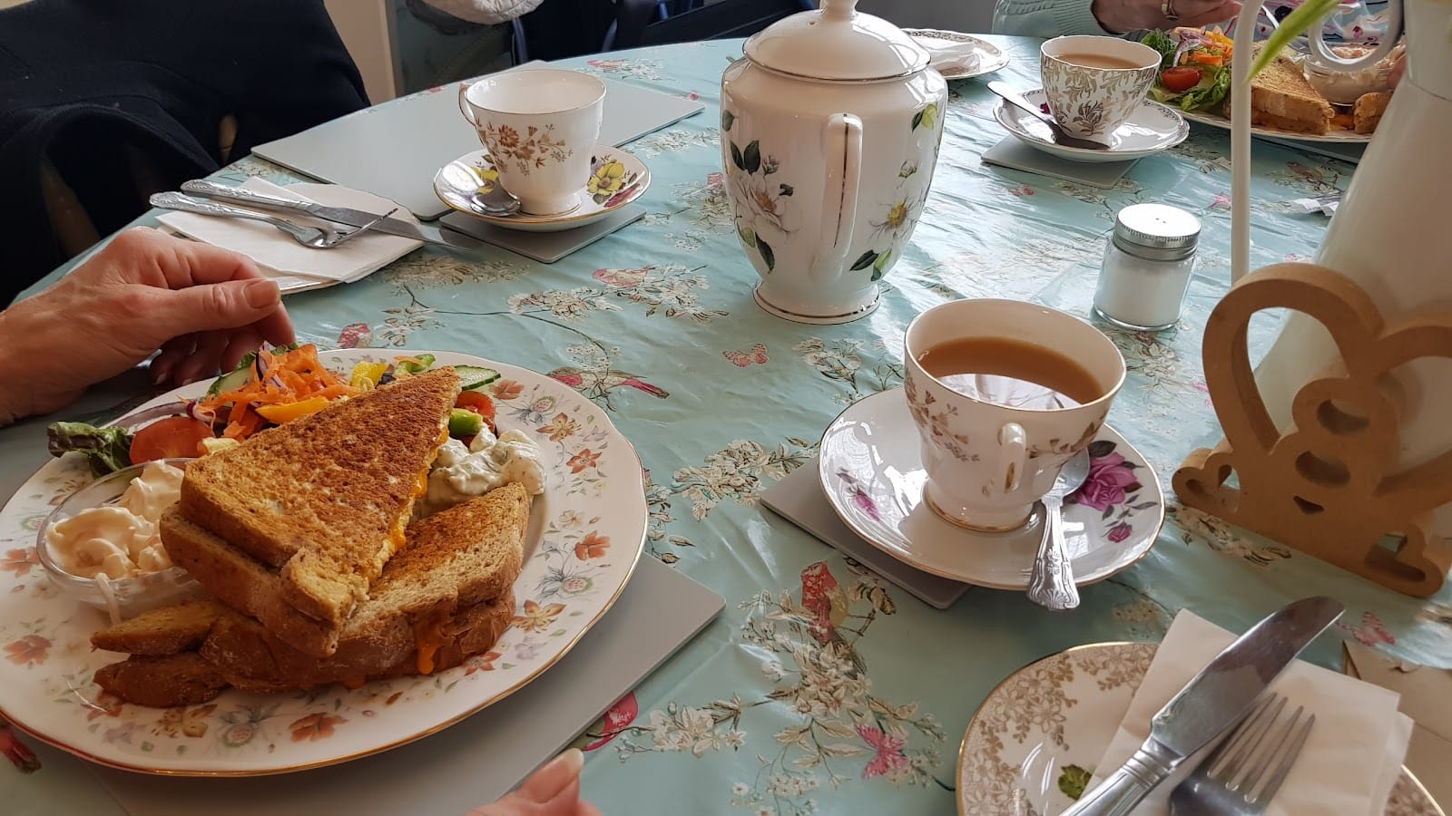 Gill's Vintage Tea Room