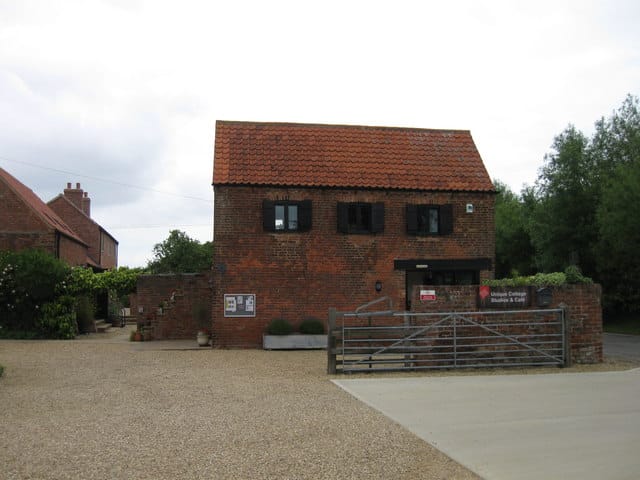 Unique Cottage Studios and Cafe photo 9