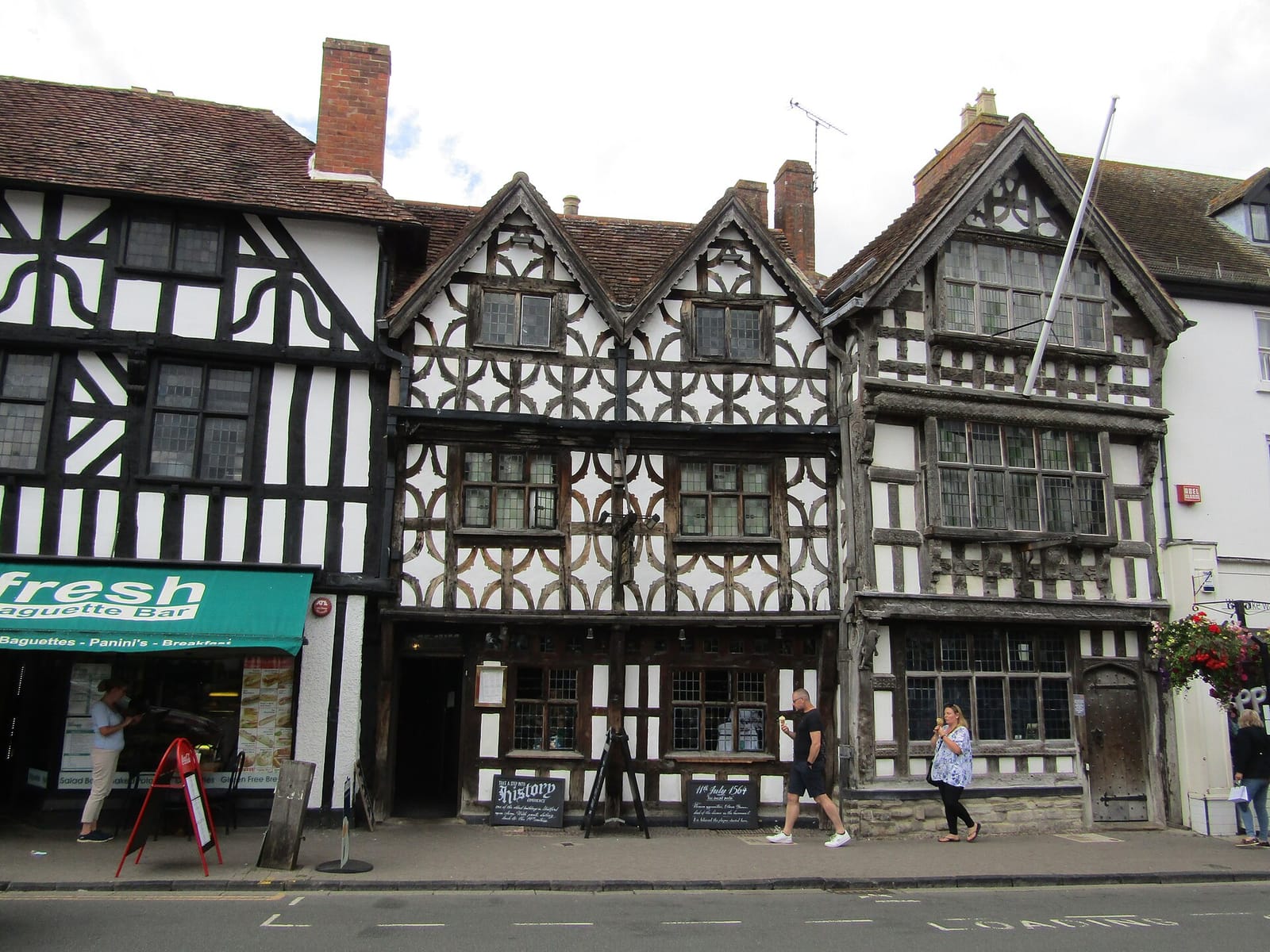 Yorks Cafe & Coffee Roasters (Stratford) photo 3
