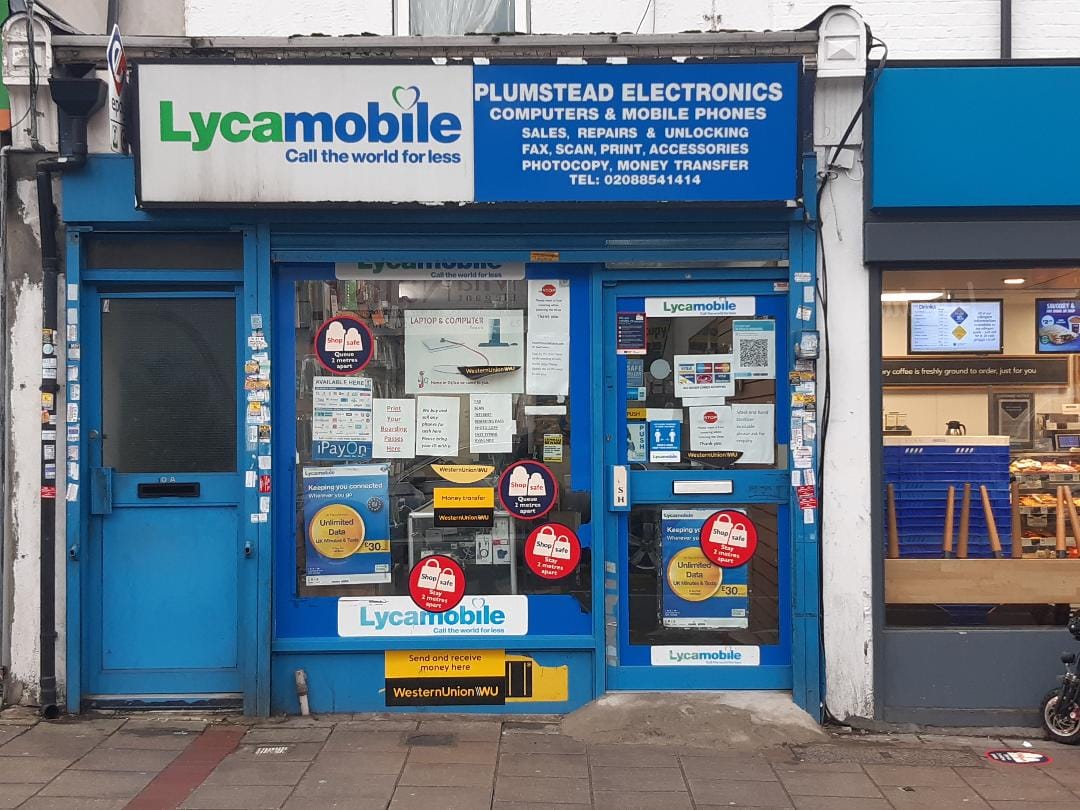 Internet cafe phone computer Accessories shop