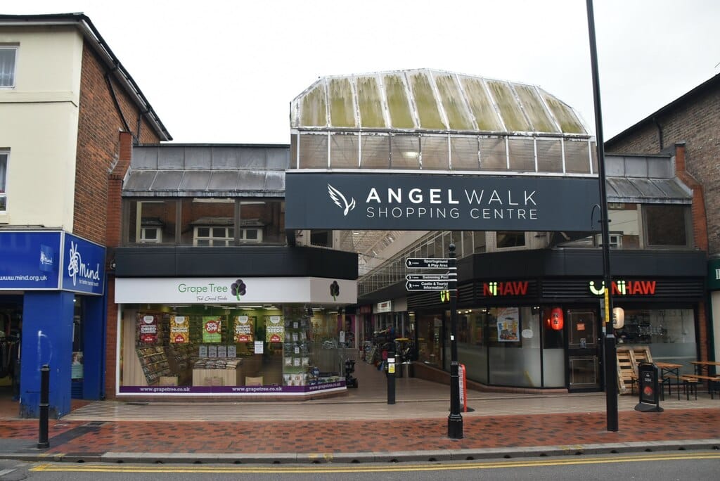 Niihaw Tonbridge photo 2