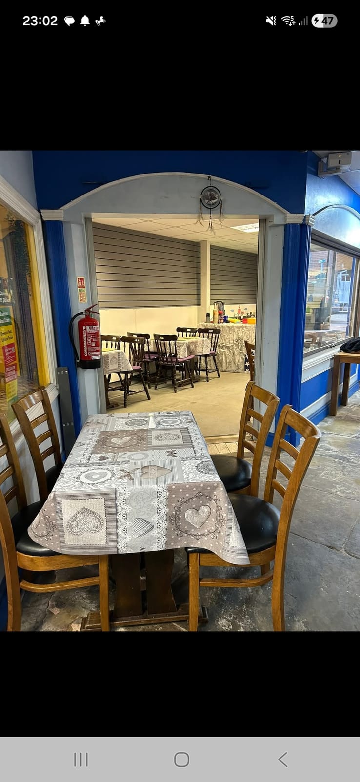 Toms market cafe