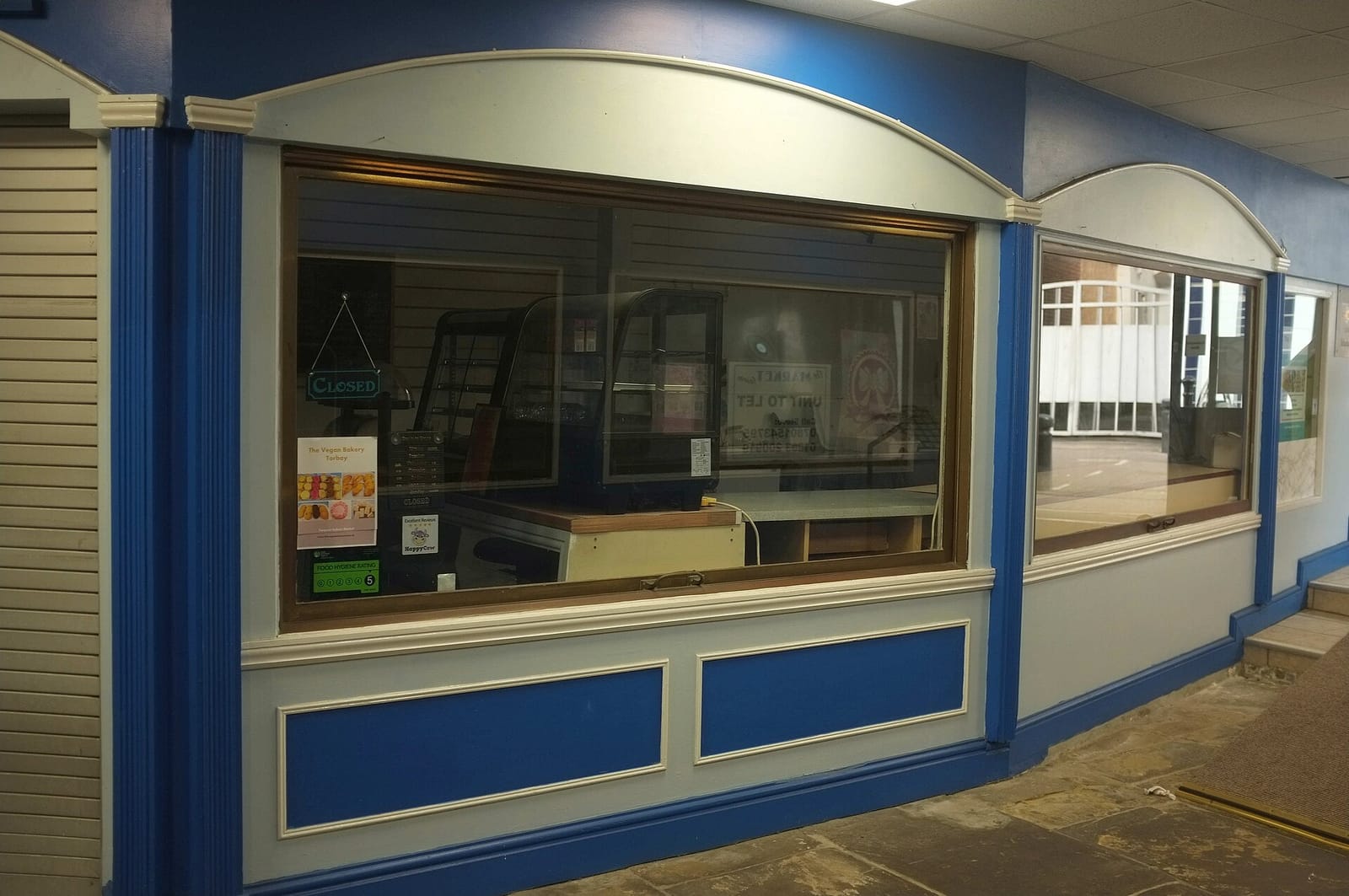 Toms market cafe photo 3