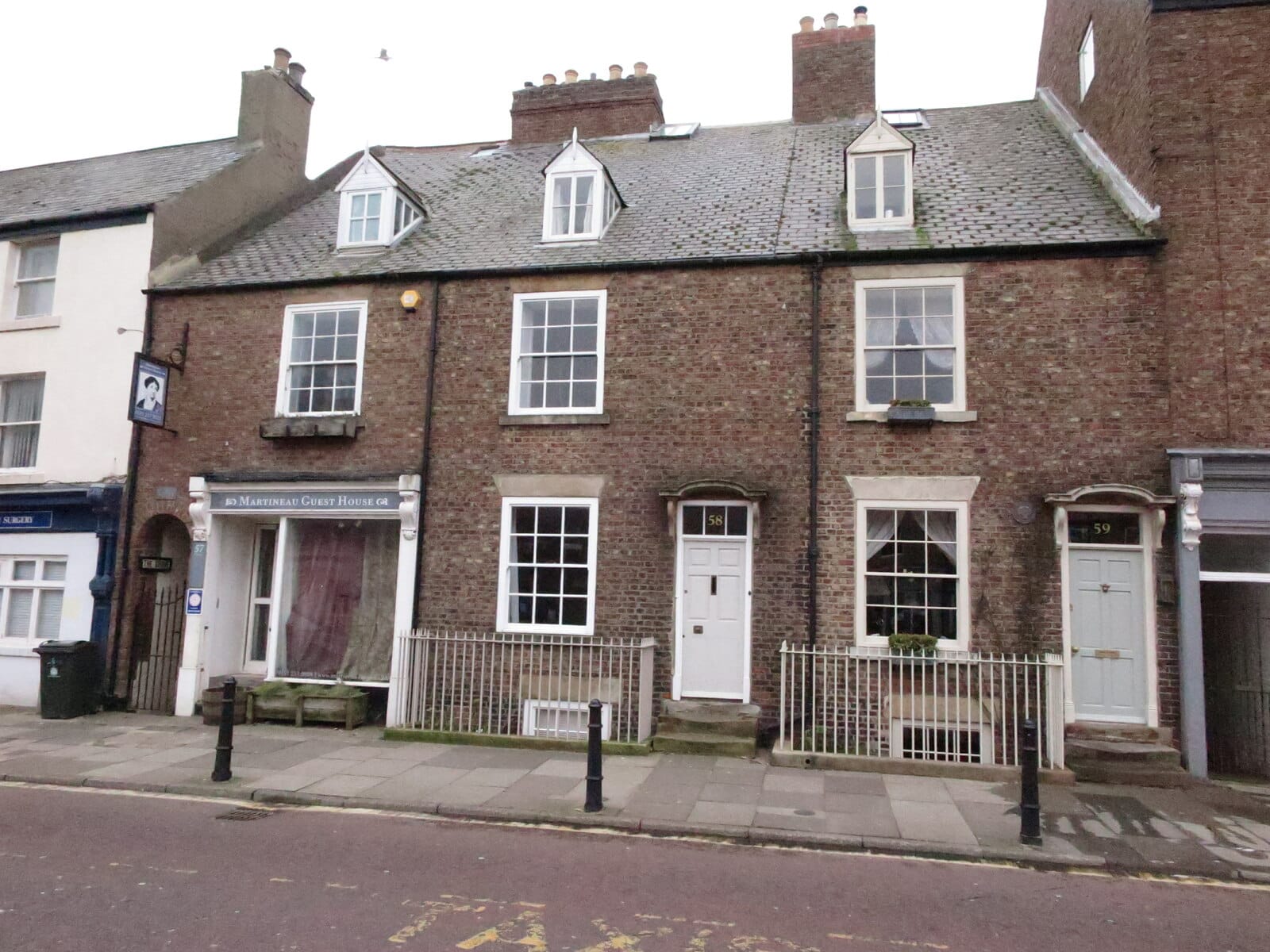 The House Of Holes photo 4