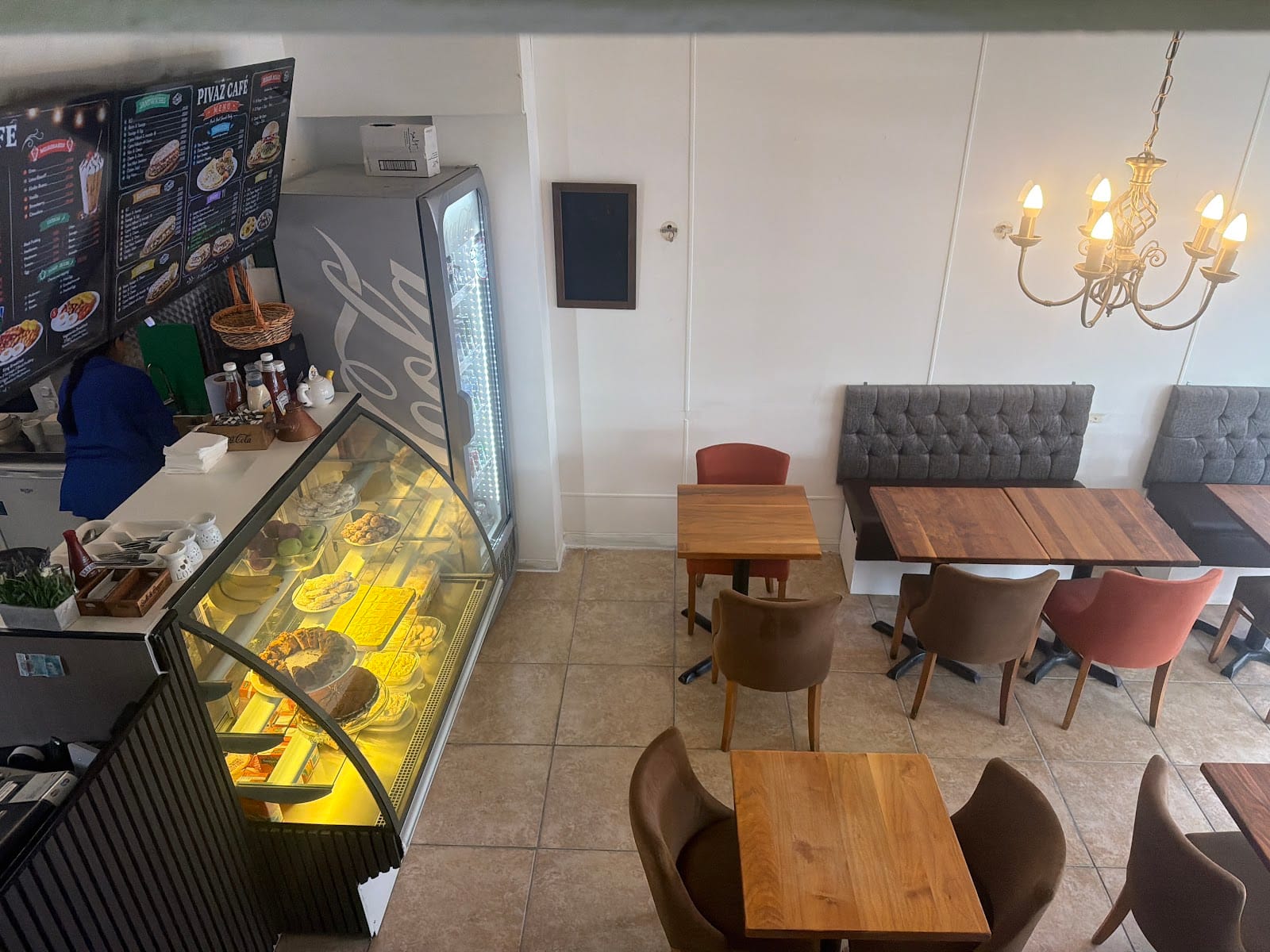 Pivaz cafe