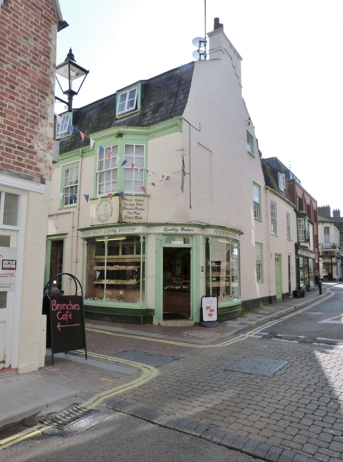 Suttons Coffee Shop photo 3
