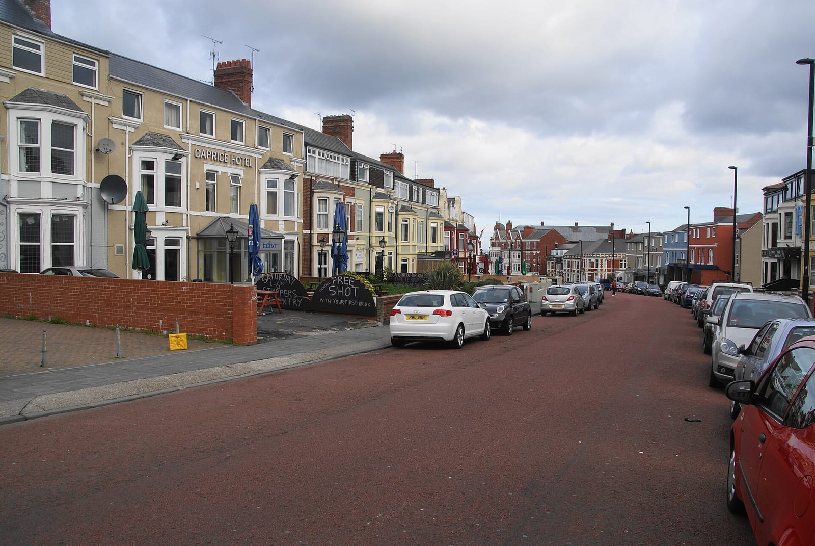 Thirteen Whitley Bay photo 4