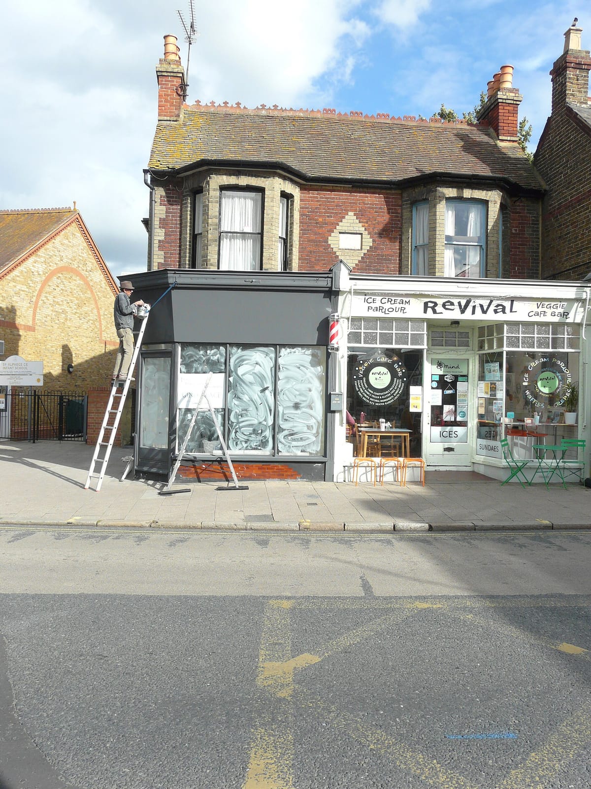The Snug Cup&Cake Lounge photo 5