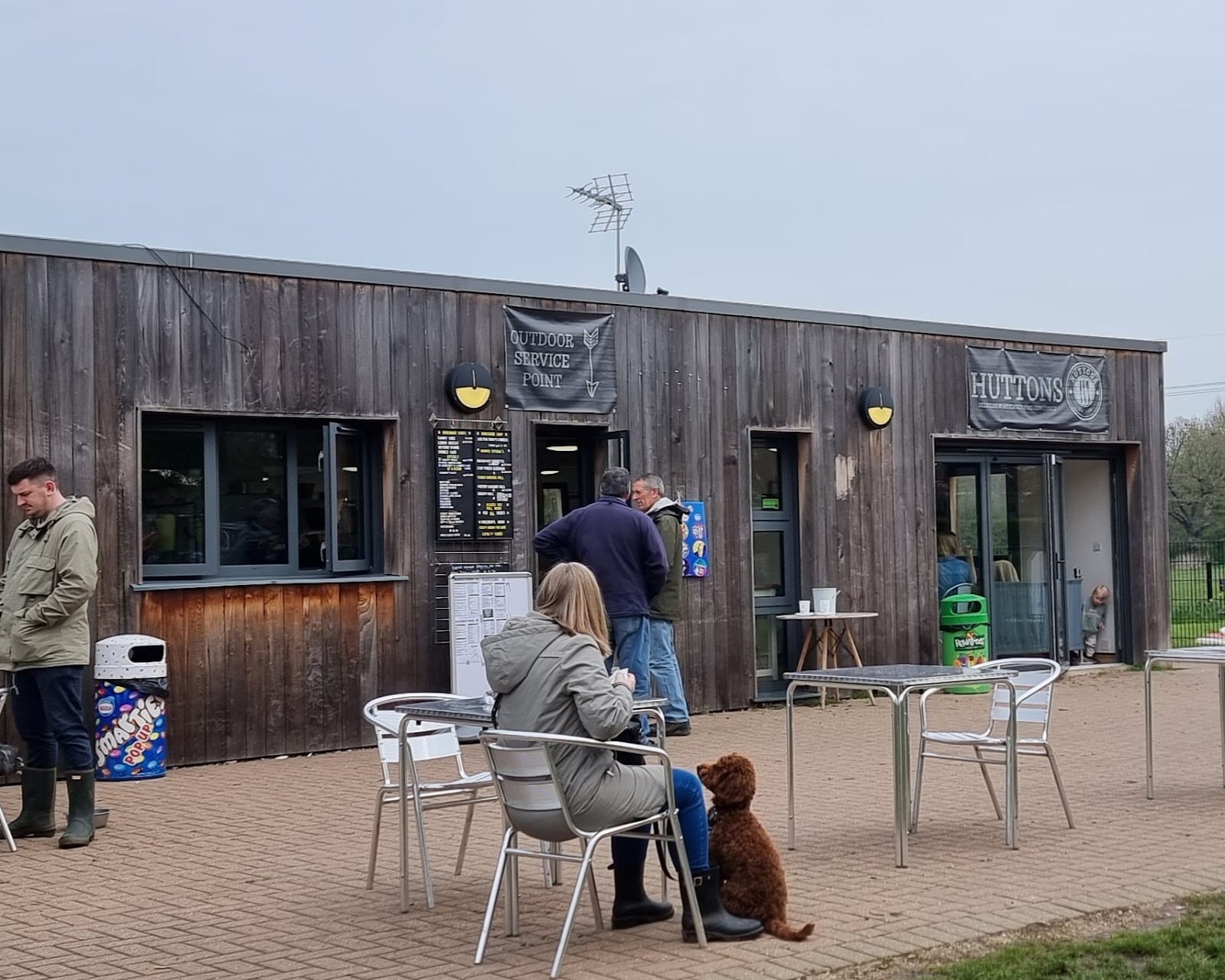 Huttons Cafe at Wickford Memorial Park