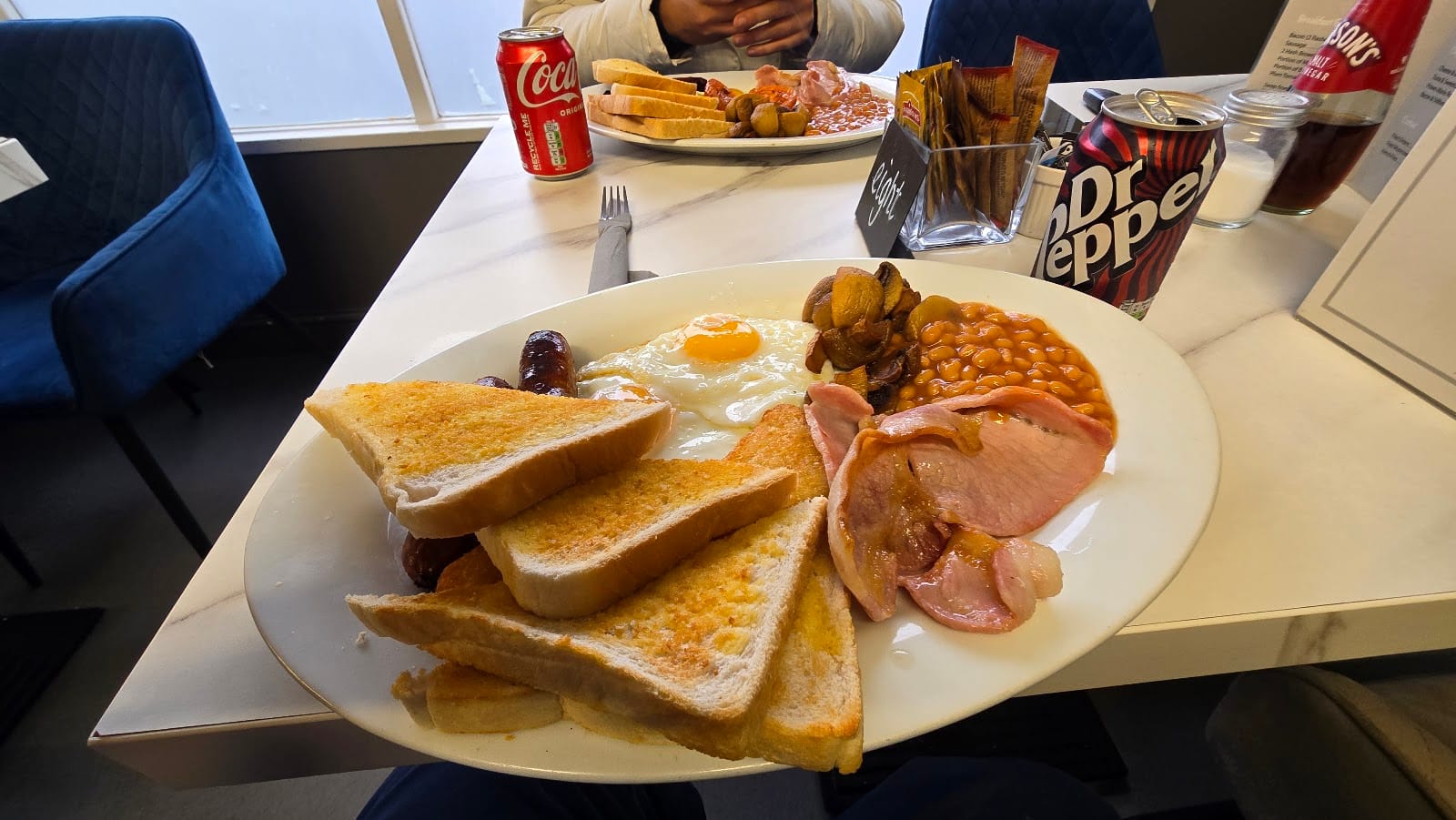 Lillie's Cafe and Restaurant
