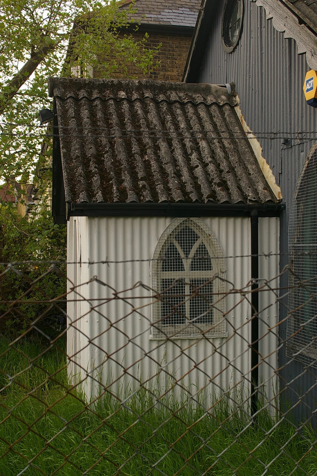 Only The Brave photo 3