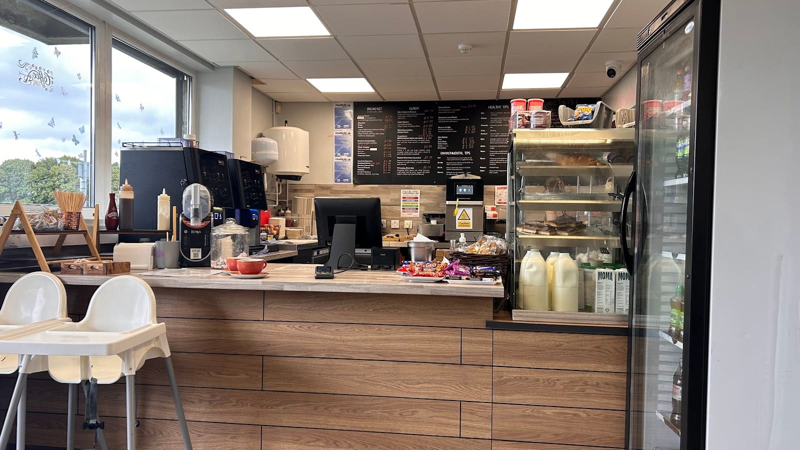 Yeadon Tarn Cafe