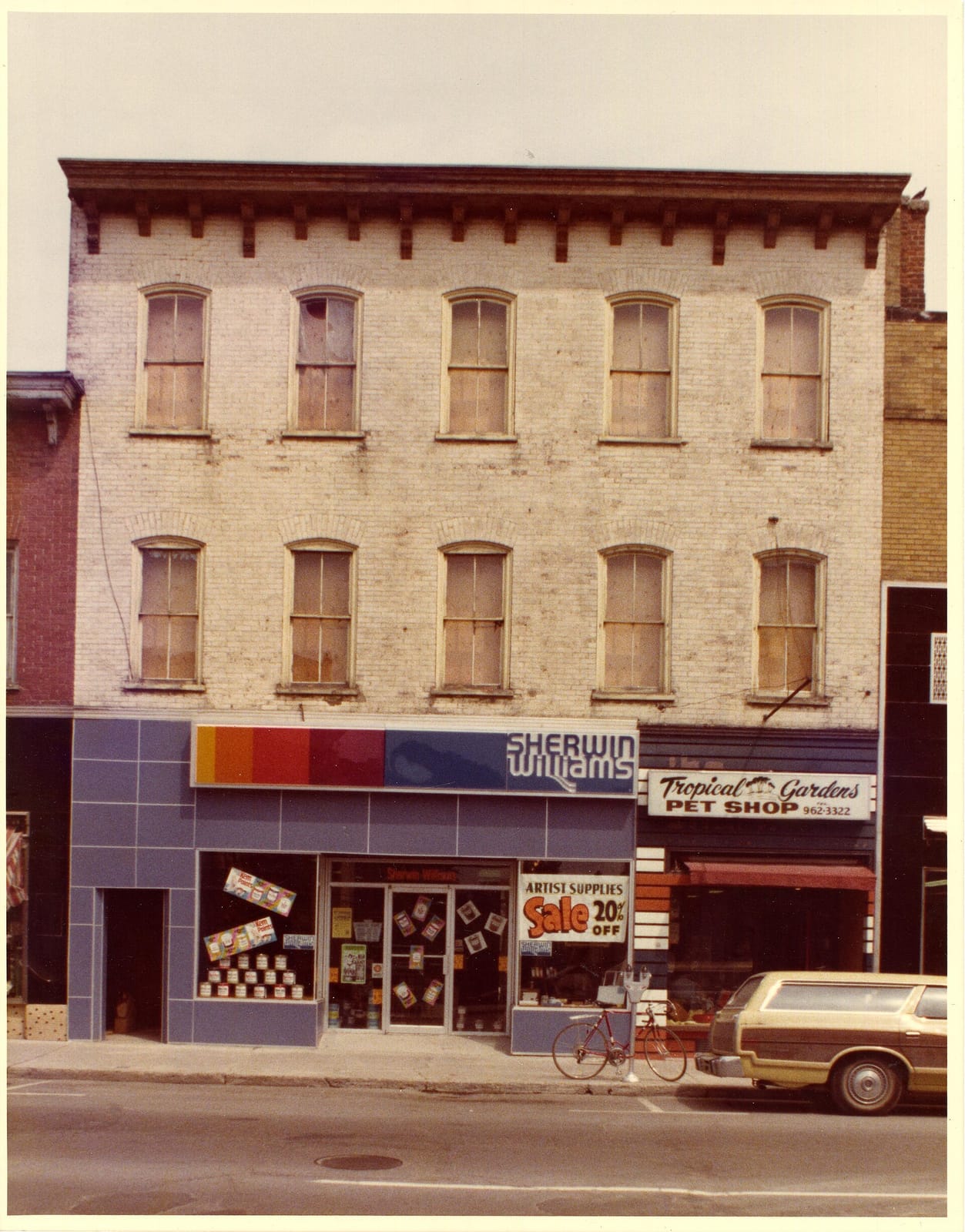 UpFront Café & Pub photo 2