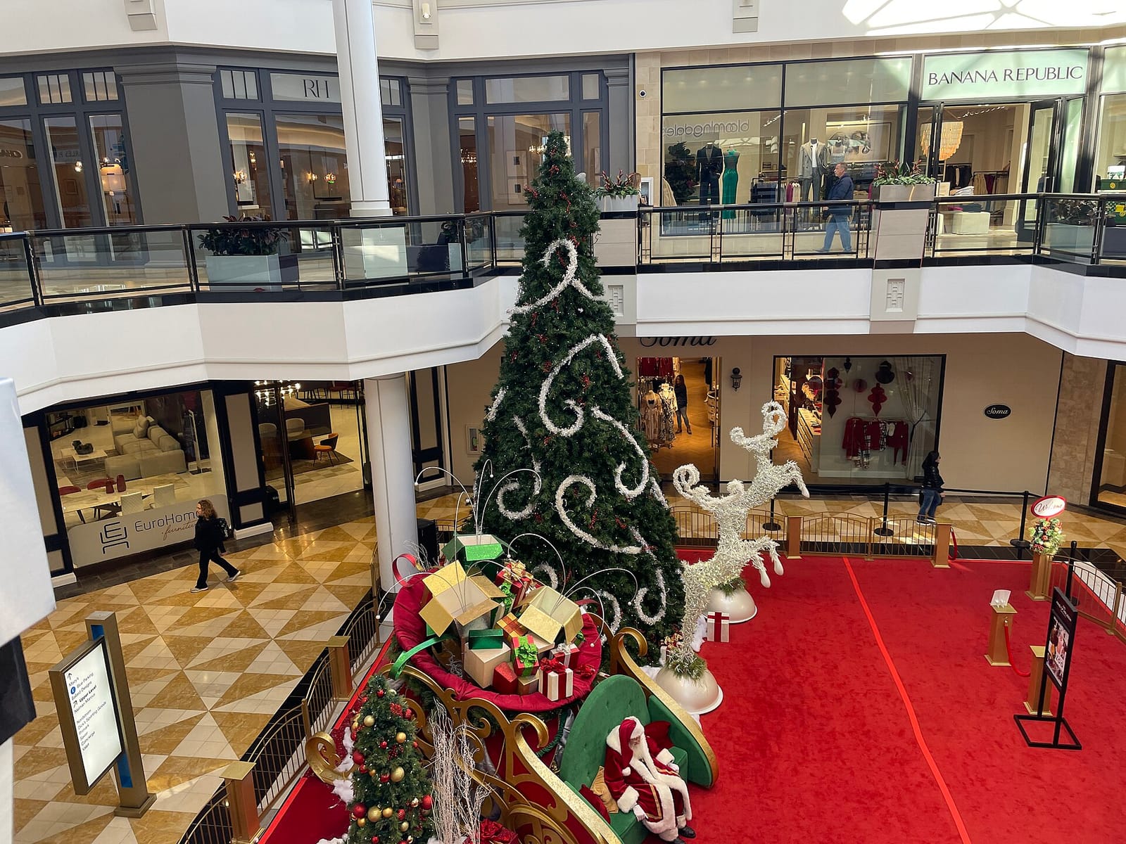 Starbucks photo 3