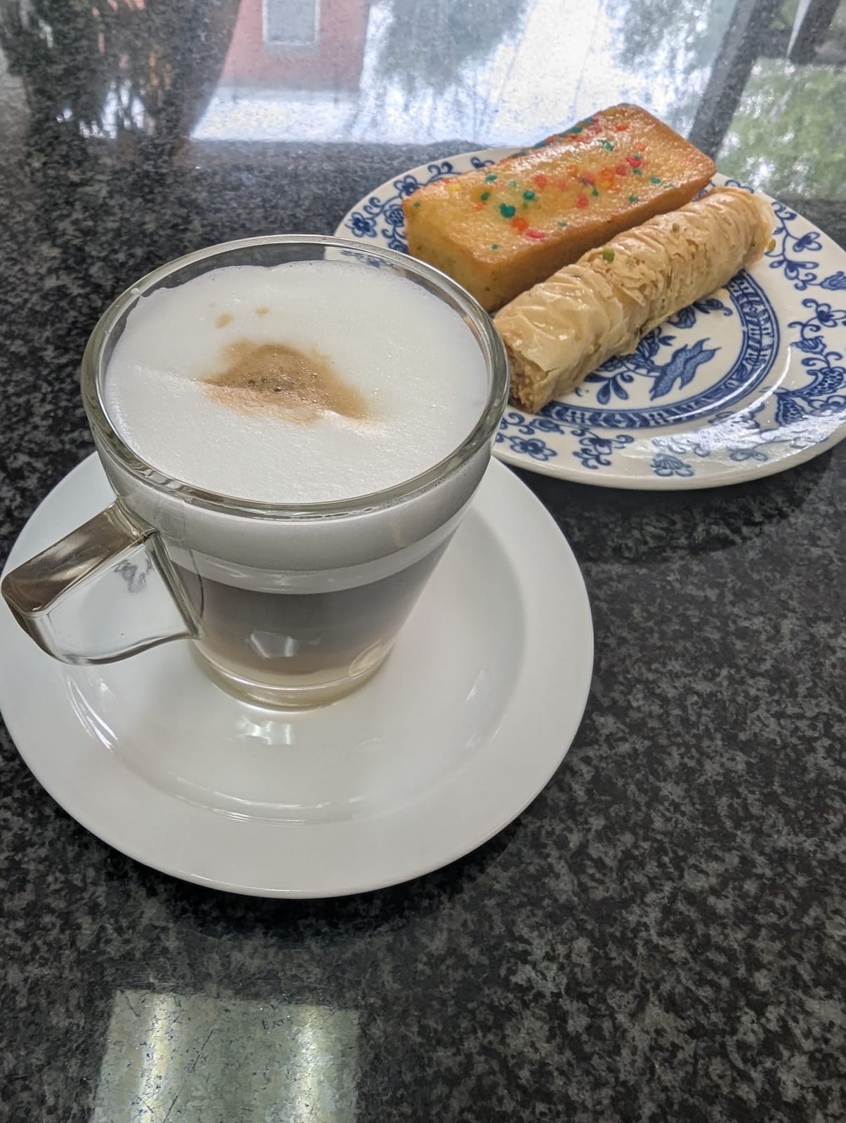 Arabesque café