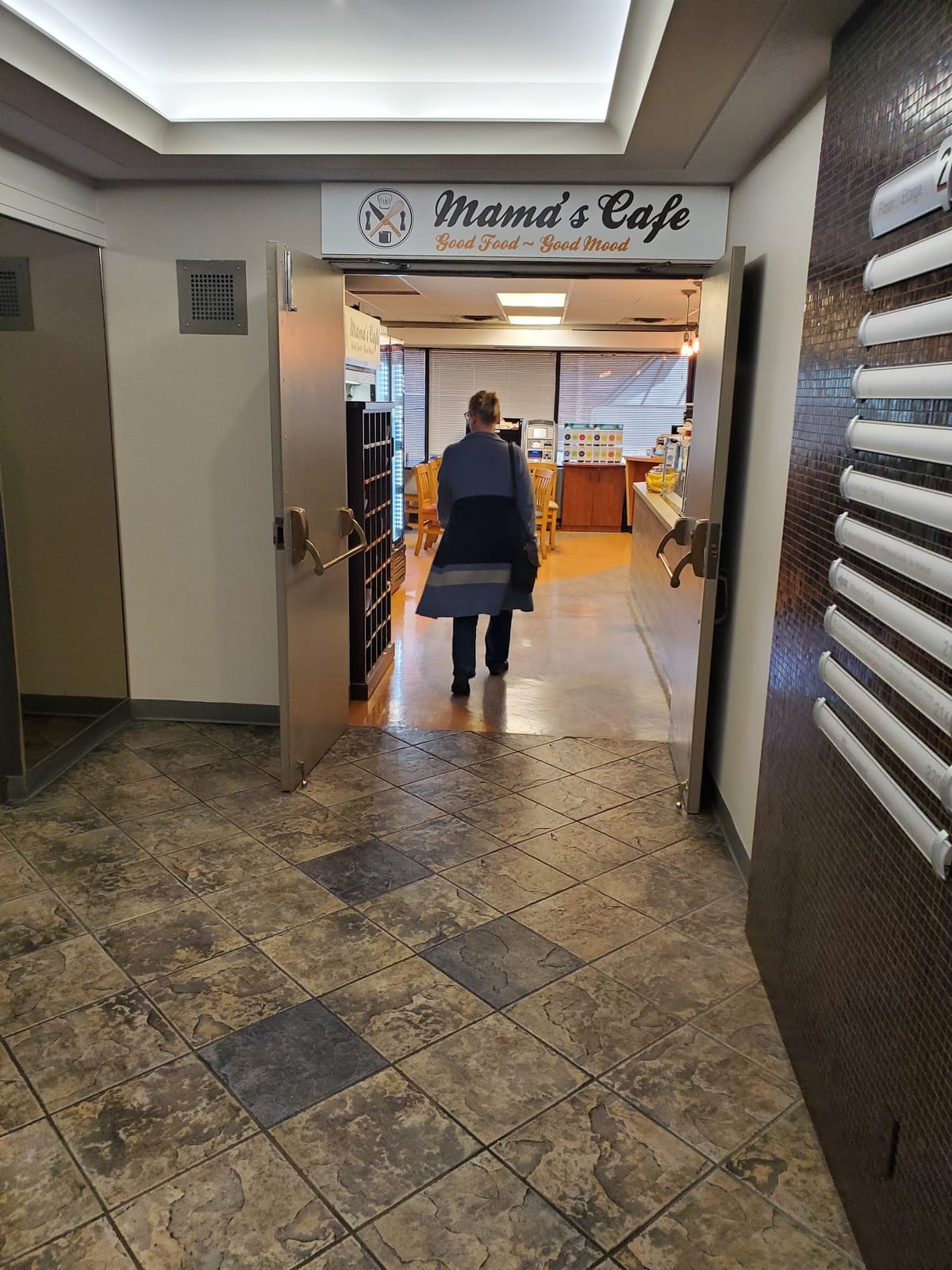 Mama's Cafe