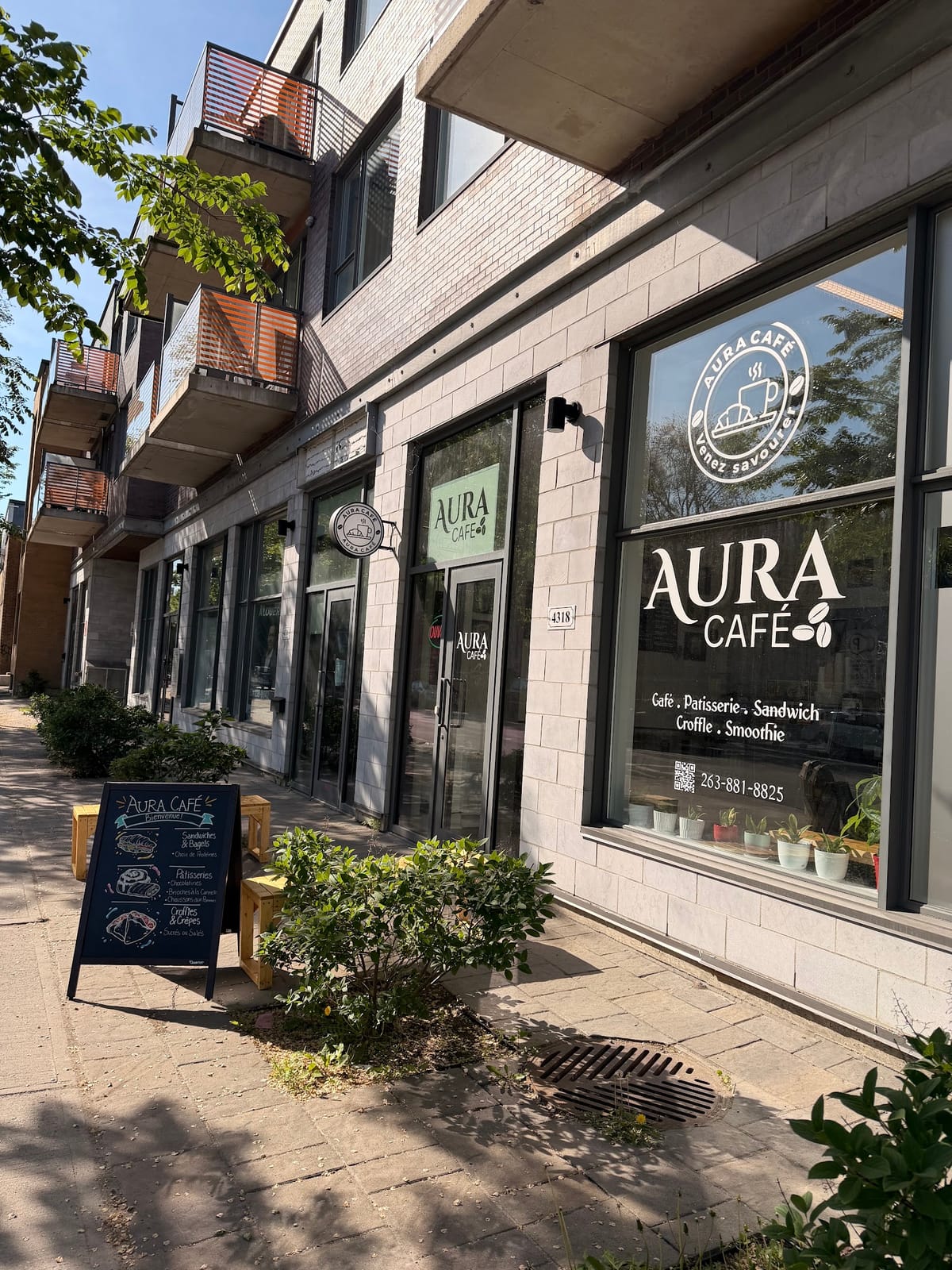 Aura Café