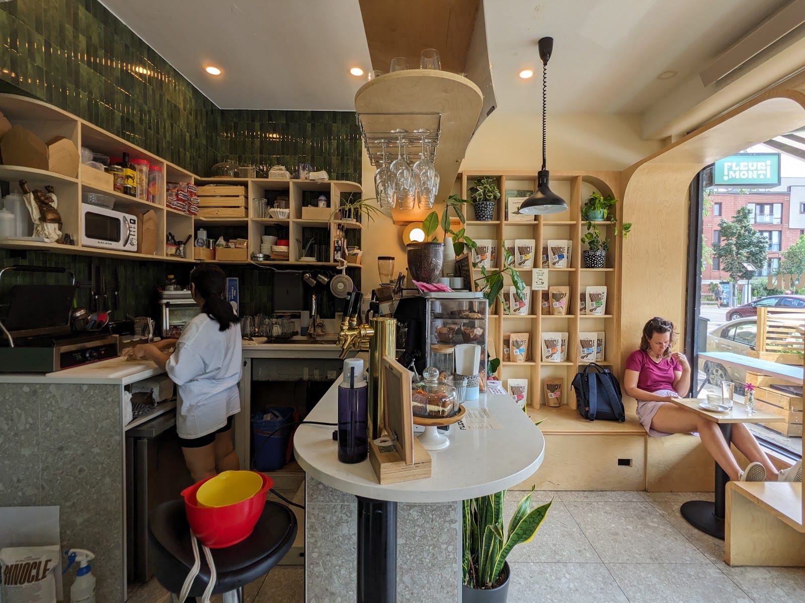 Fleurimont Café & Vin