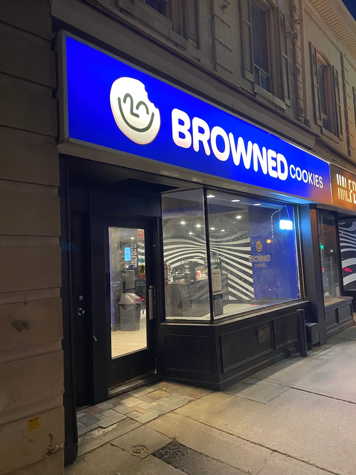 Browned Cafe (Wharncliffe)