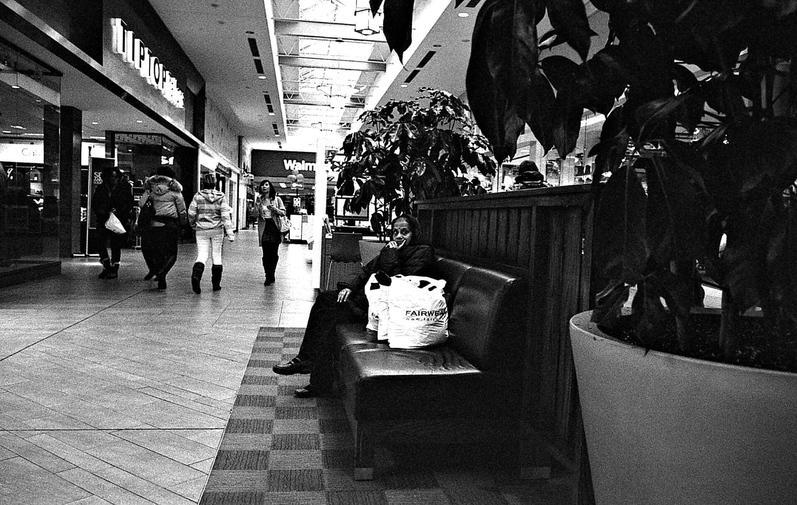 Starbucks Square One South photo 2