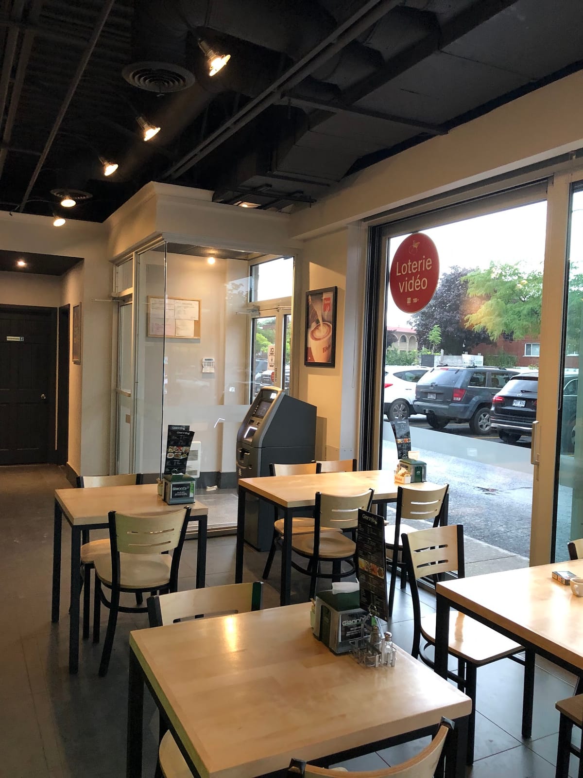 Gianni Café Bistro